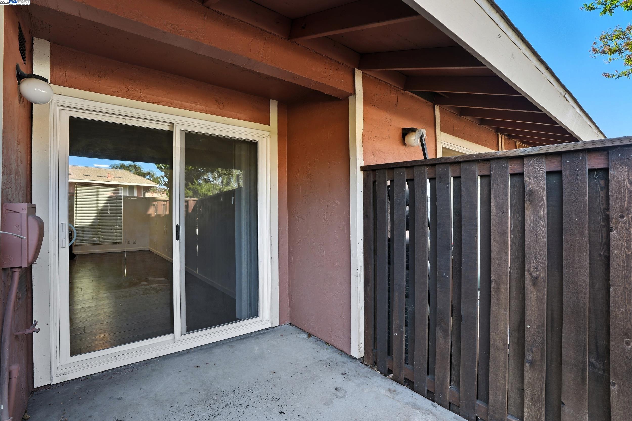 Detail Gallery Image 15 of 23 For 2067 Olivera Rd #B,  Concord,  CA 94520 - 2 Beds | 1/1 Baths
