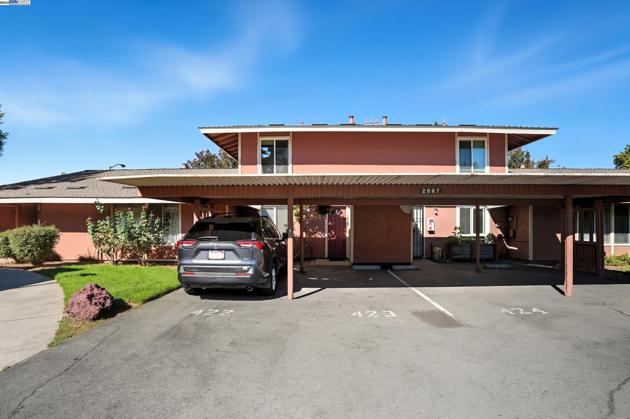 Detail Gallery Image 19 of 23 For 2067 Olivera Rd #B,  Concord,  CA 94520 - 2 Beds | 1/1 Baths