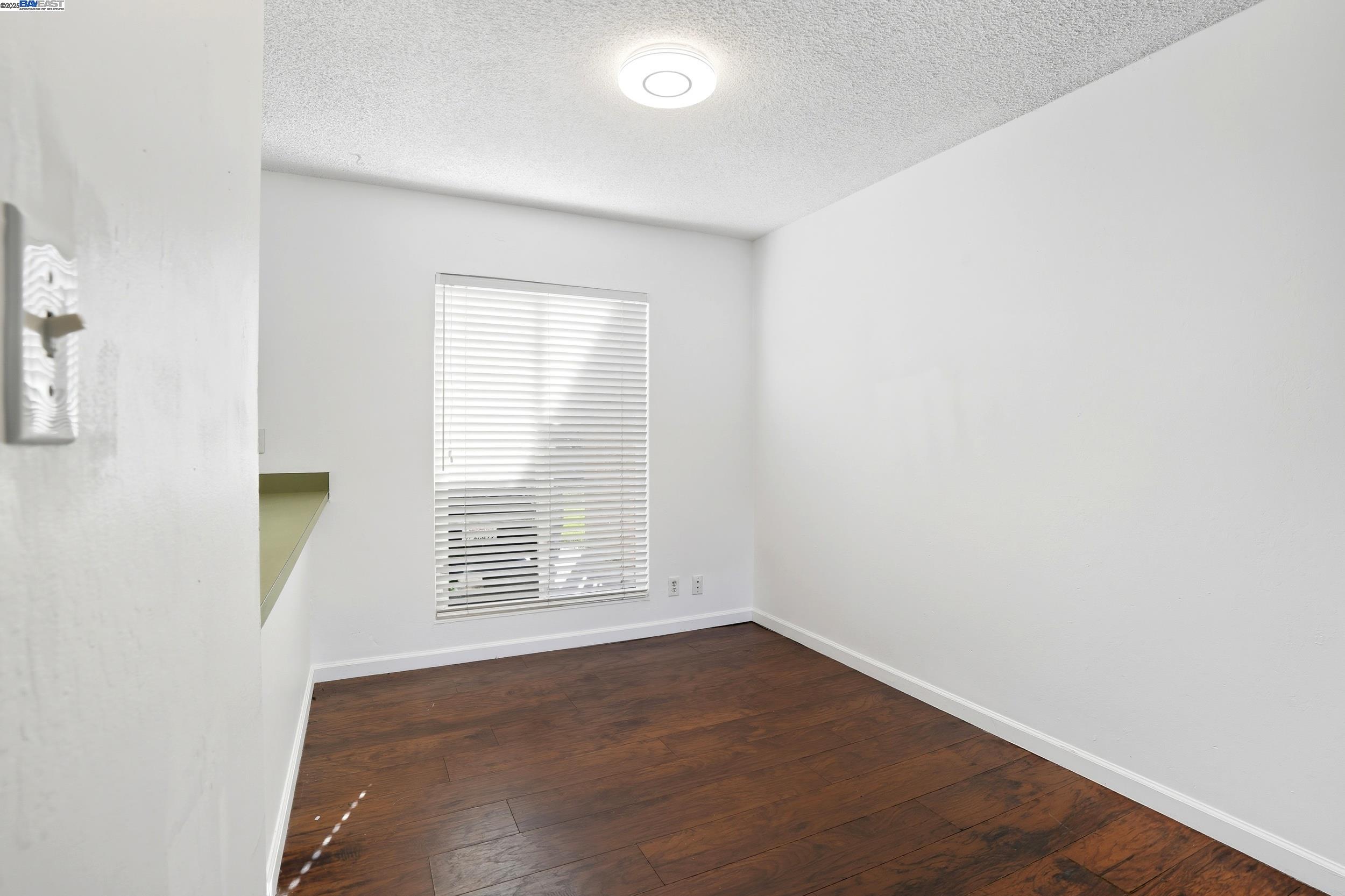 Photo #5: 41109817 Listing 