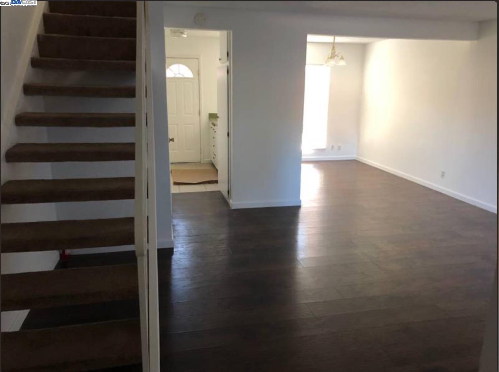 Detail Gallery Image 8 of 8 For 2067 Olivera Rd #B,  Concord,  CA 94520 - 2 Beds | 1/1 Baths