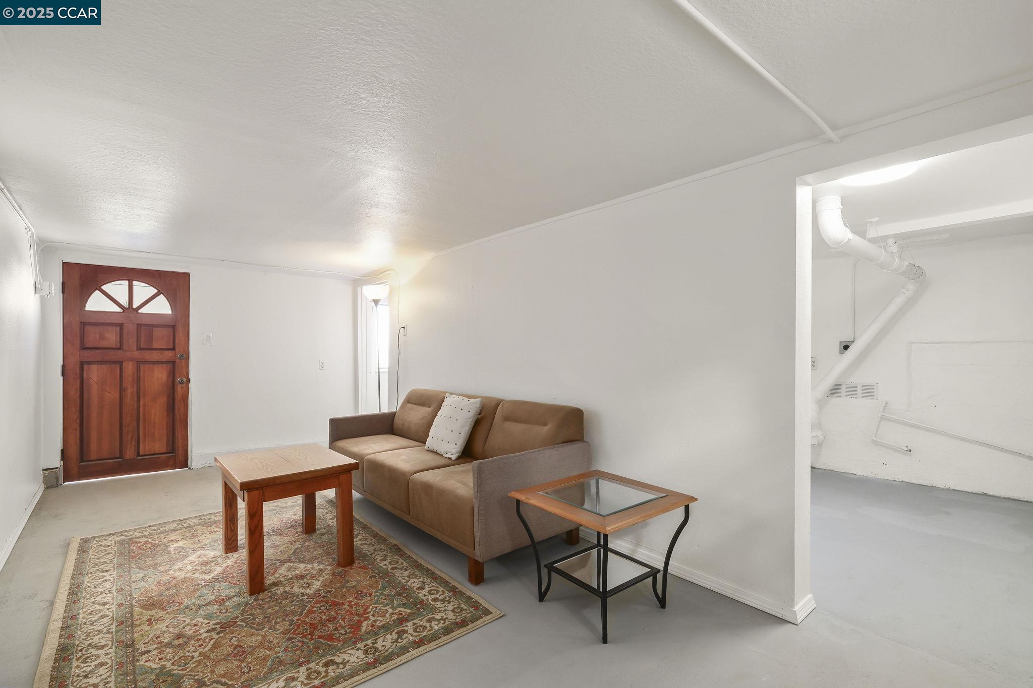 Detail Gallery Image 22 of 29 For 1618 Beau Rivage, San Pablo,  CA 94806 - 1 Beds | 1 Baths