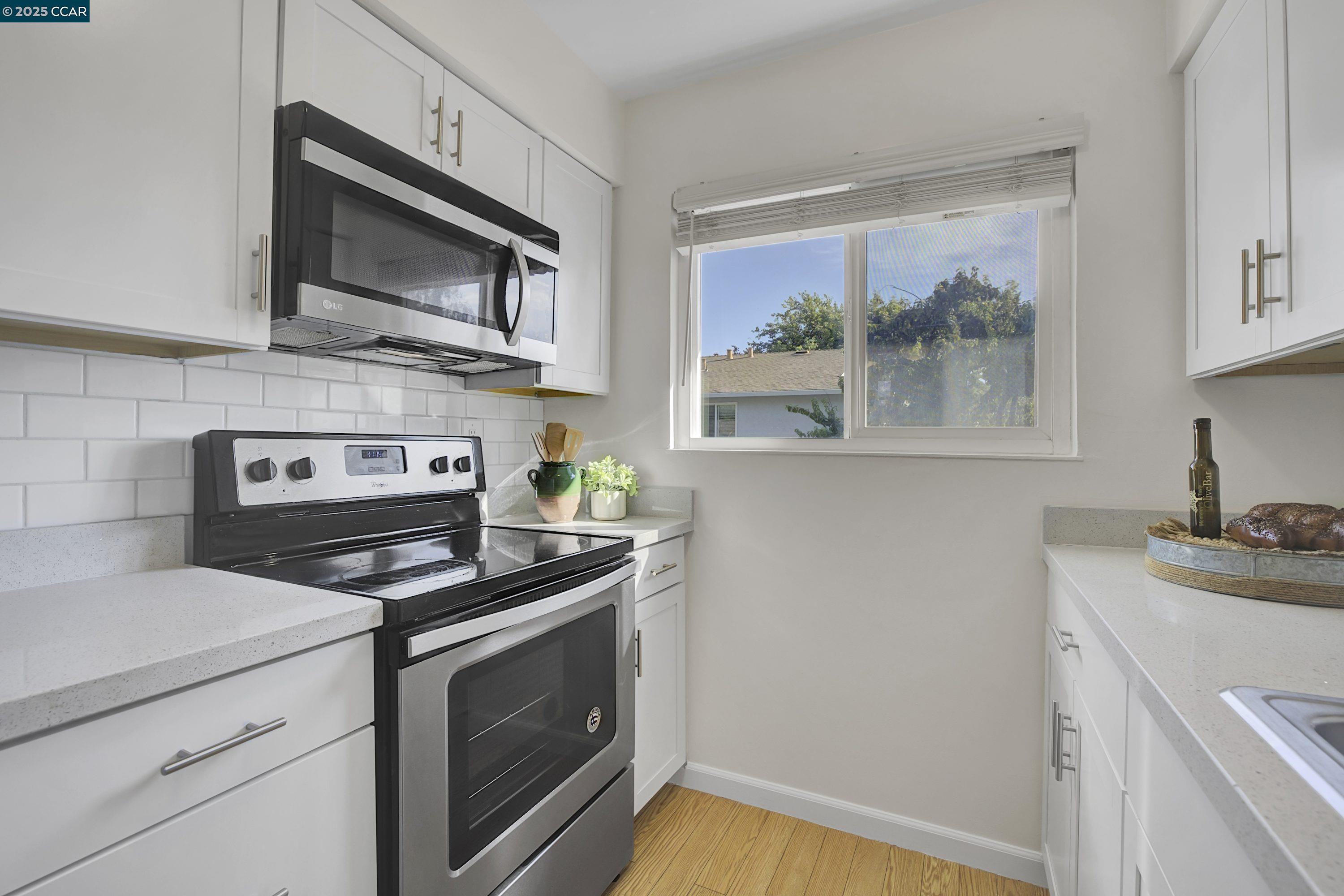 Photo #14: 41109821 Listing: Photo #14
