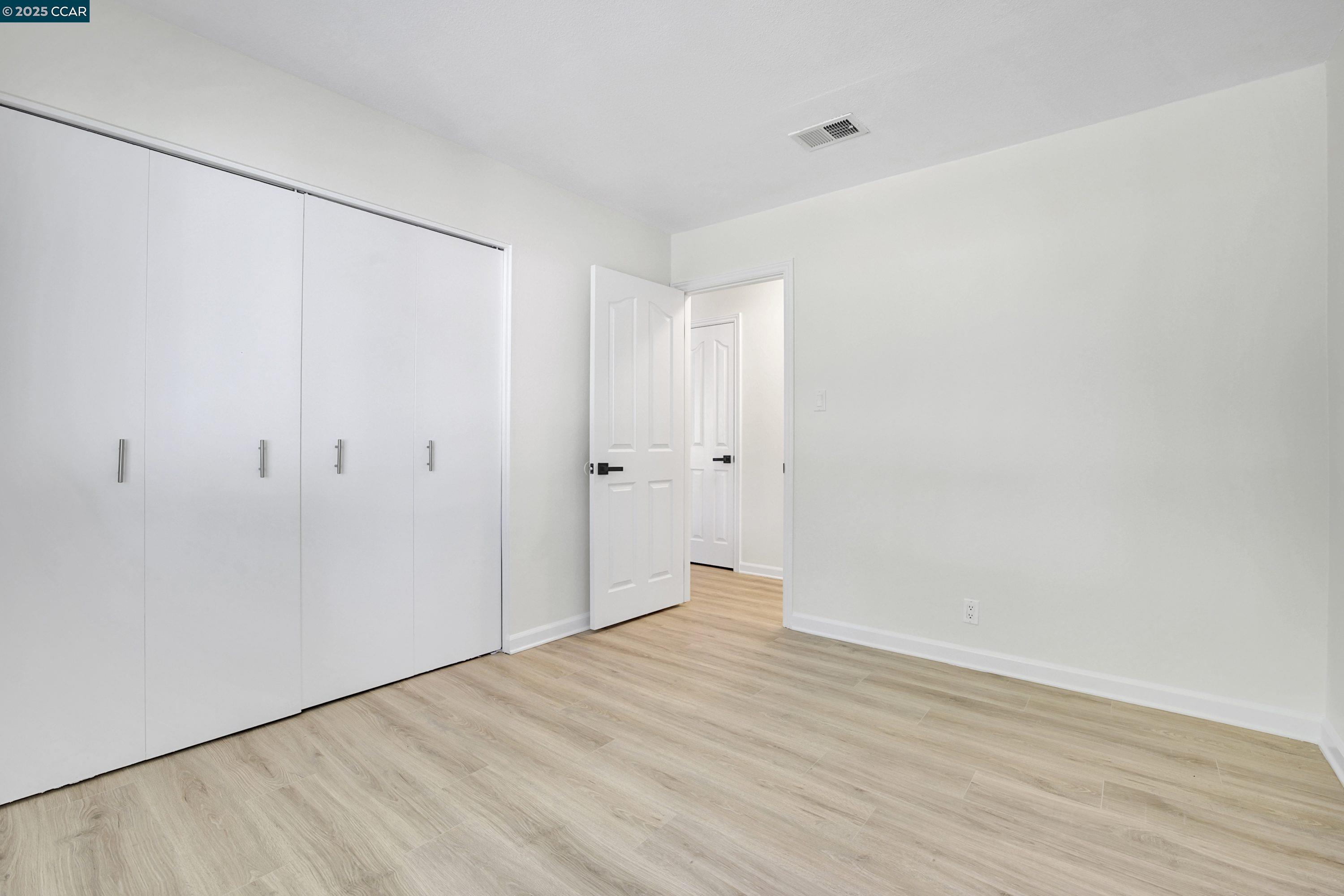 Photo #16: 41109821 Listing: Photo #16
