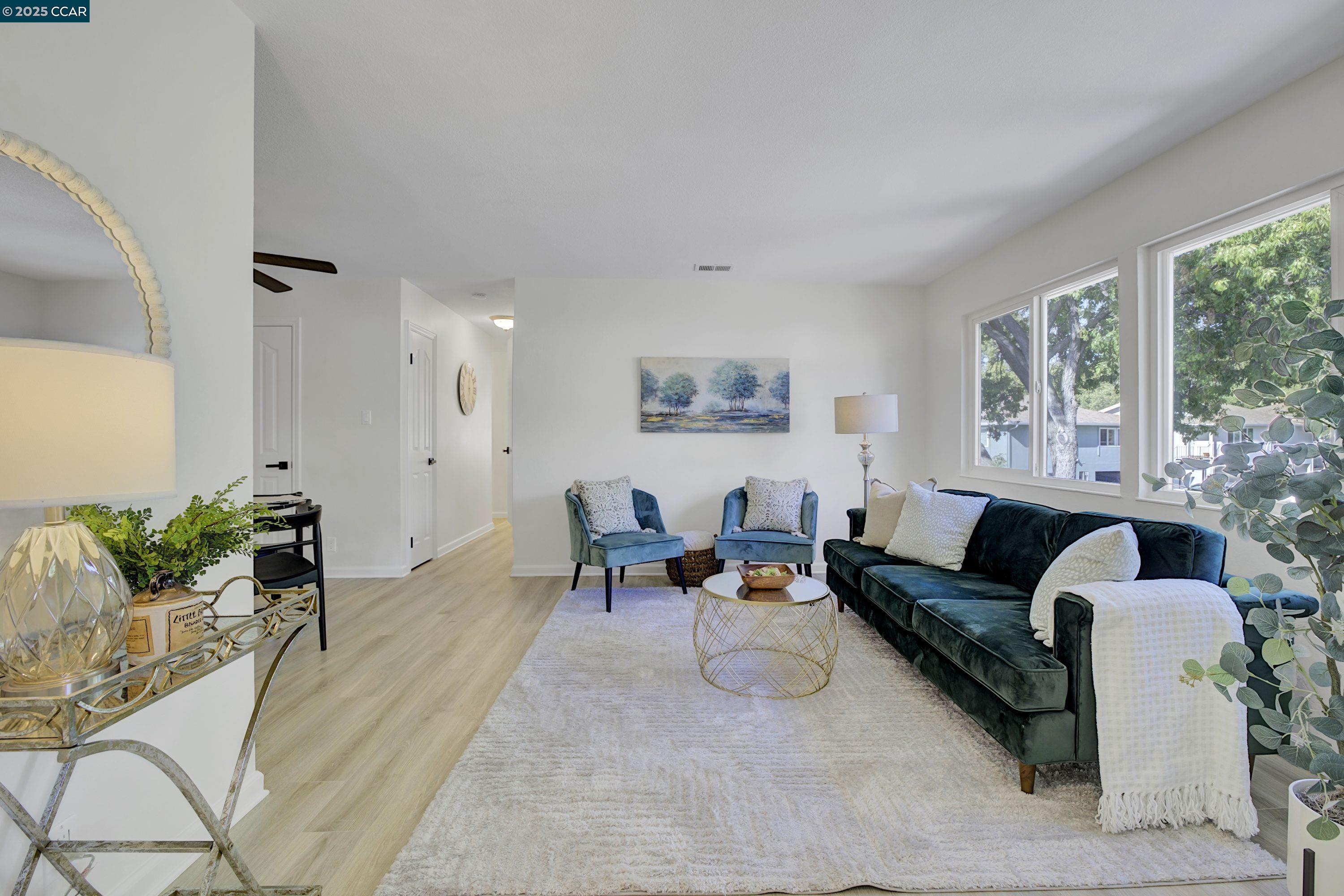 Photo #3: 41109821 Listing 