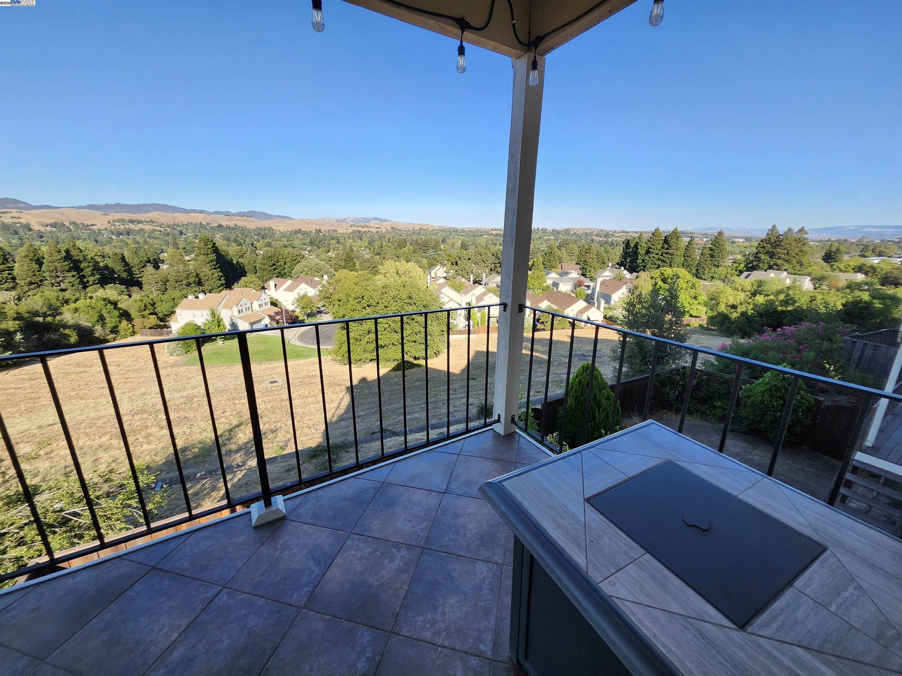 Detail Gallery Image 20 of 60 For 1823 Mockingbird Pl, Danville,  CA 94526 - 5 Beds | 3/1 Baths
