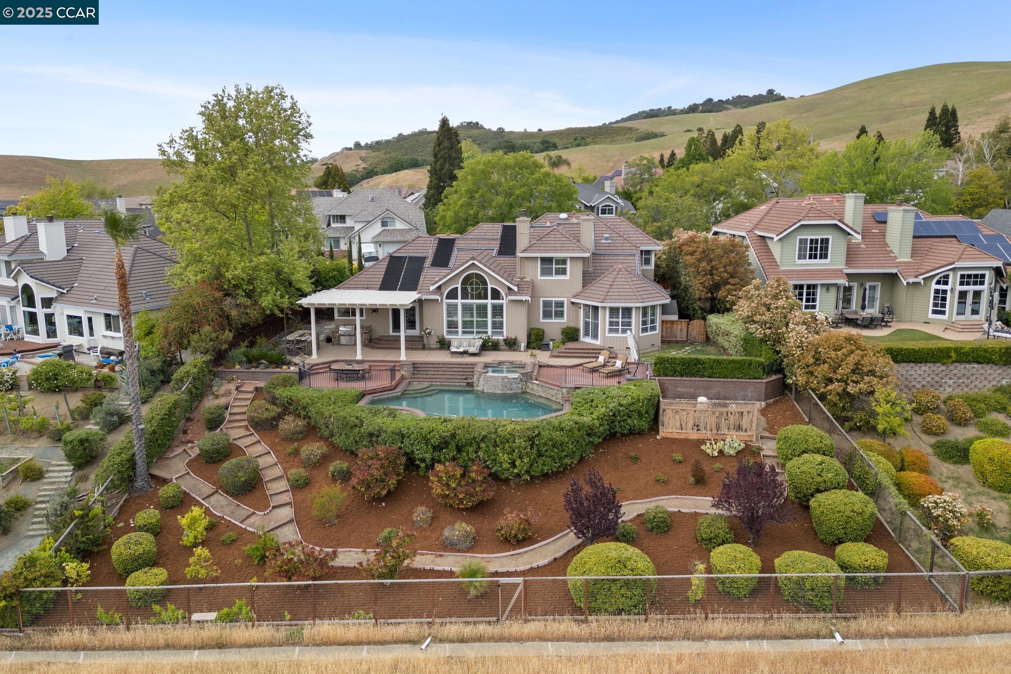 Detail Gallery Image 3 of 52 For 460 Silver Hollow Dr., Walnut Creek,  CA 94598 - 5 Beds | 3 Baths
