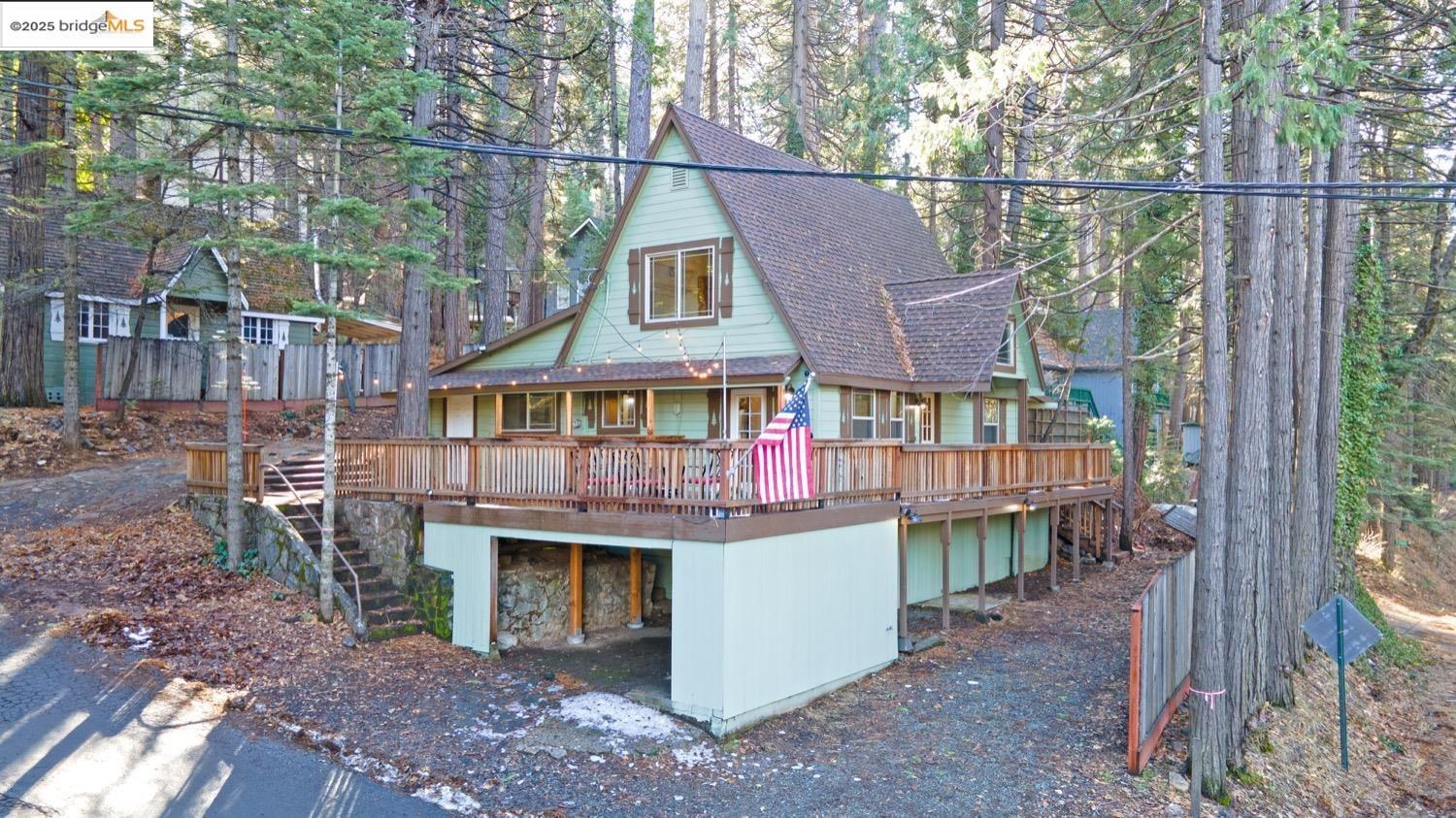 Detail Gallery Image 1 of 33 For 18441 Hillcrest Road, Twain Harte,  CA 95383 - – Beds | – Baths