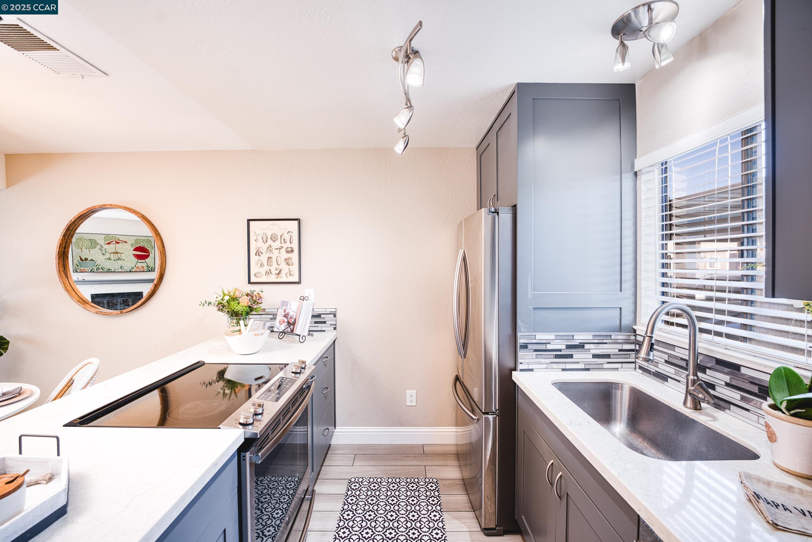Photo #2: 41109826 Listing 