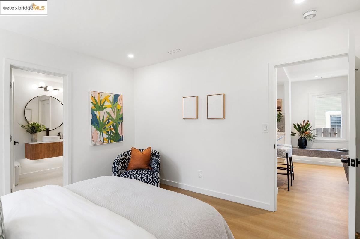 Detail Gallery Image 24 of 43 For 528 Ruby St, Redwood City,  CA 94062 - 2 Beds | 2 Baths