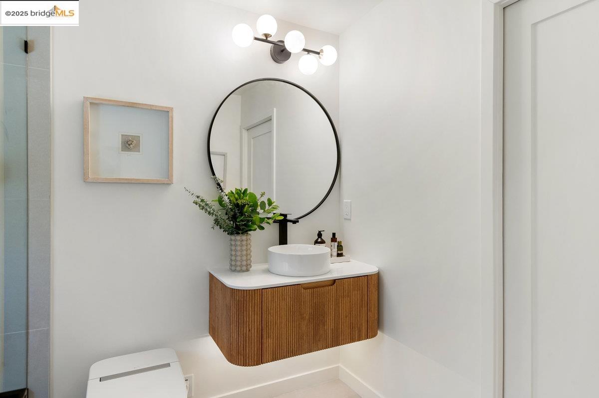 Detail Gallery Image 26 of 43 For 528 Ruby St, Redwood City,  CA 94062 - 2 Beds | 2 Baths