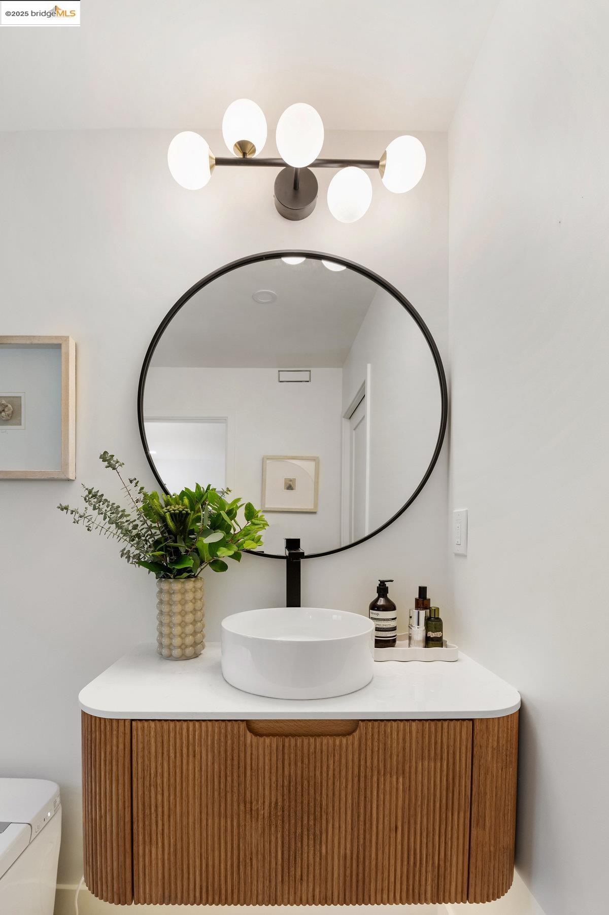 Detail Gallery Image 27 of 43 For 528 Ruby St, Redwood City,  CA 94062 - 2 Beds | 2 Baths