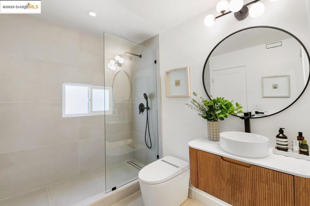 Detail Gallery Image 28 of 43 For 528 Ruby St, Redwood City,  CA 94062 - 2 Beds | 2 Baths
