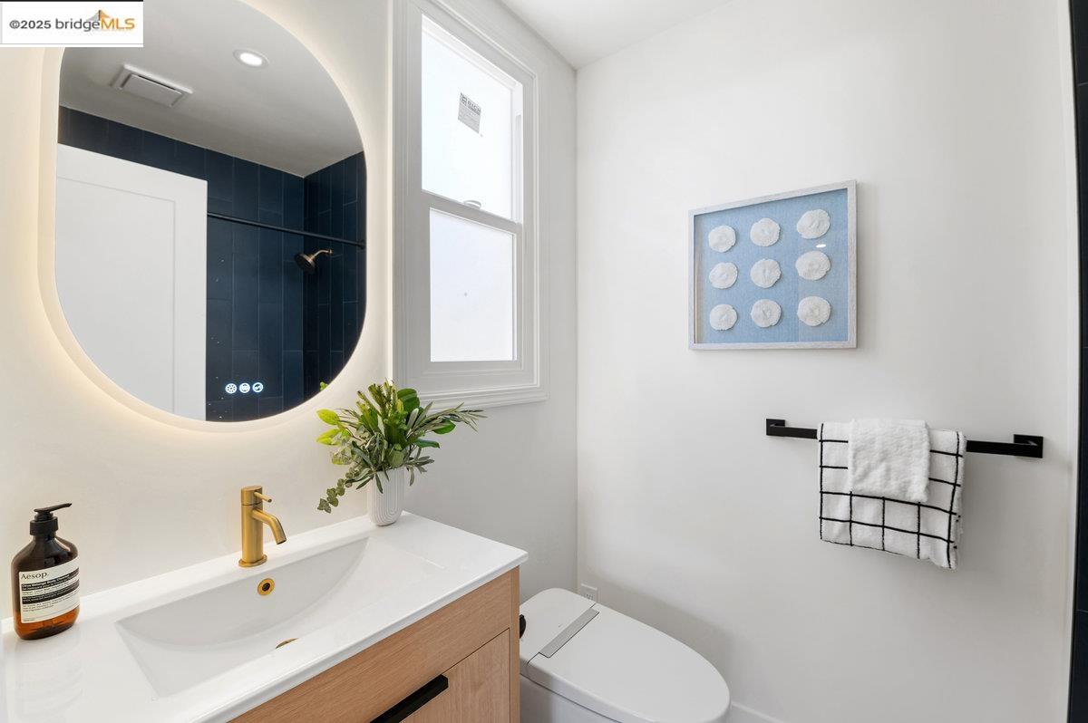 Detail Gallery Image 32 of 43 For 528 Ruby St, Redwood City,  CA 94062 - 2 Beds | 2 Baths
