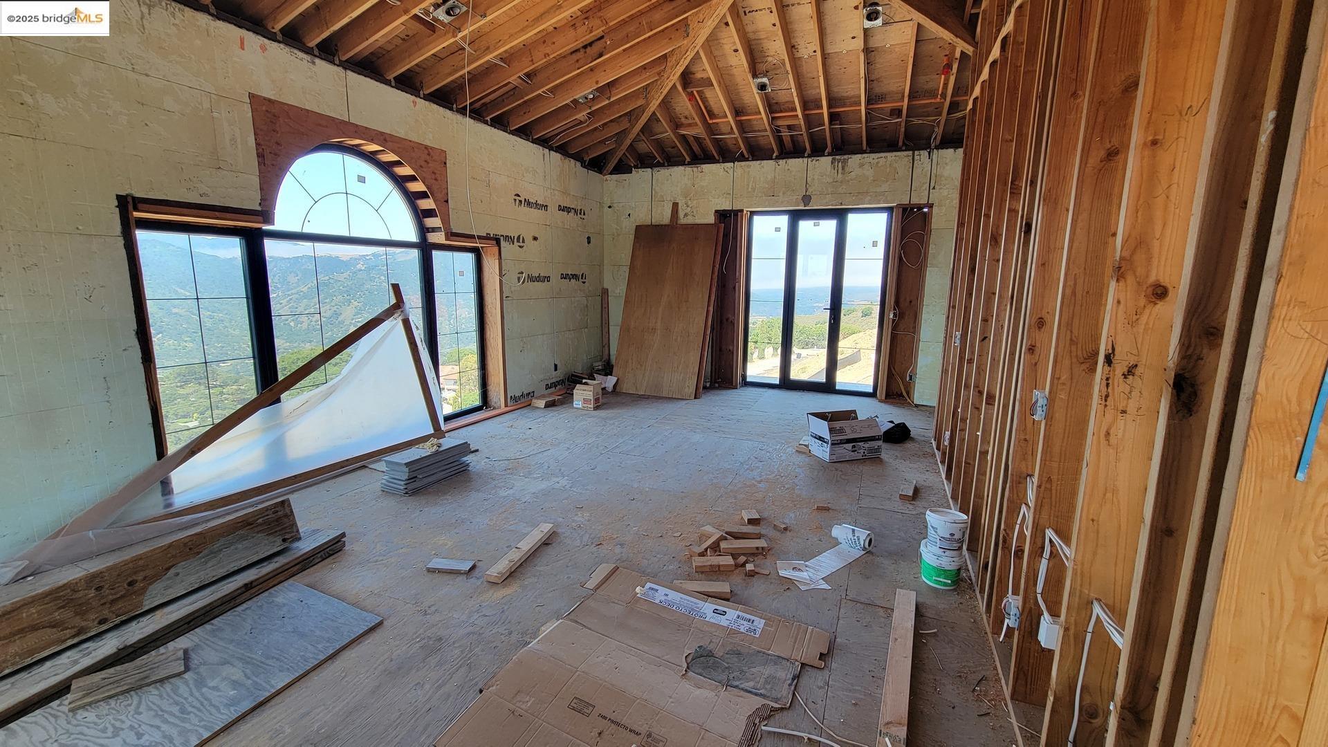 Detail Gallery Image 9 of 19 For 306 Country Club Hts Hts Hts, Carmel Valley,  CA 93924 - 4 Beds | 3/2 Baths