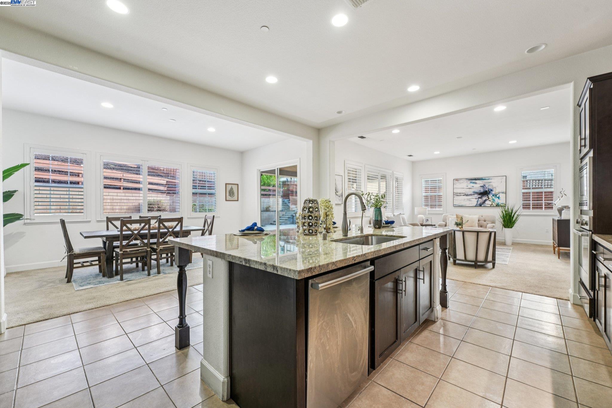 Detail Gallery Image 23 of 60 For 3898 Highpointe Ct, Dublin,  CA 94568 - 4 Beds | 4 Baths
