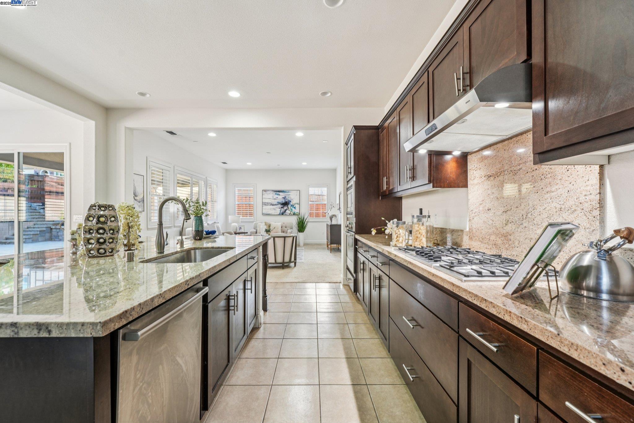 Detail Gallery Image 24 of 60 For 3898 Highpointe Ct, Dublin,  CA 94568 - 4 Beds | 4 Baths