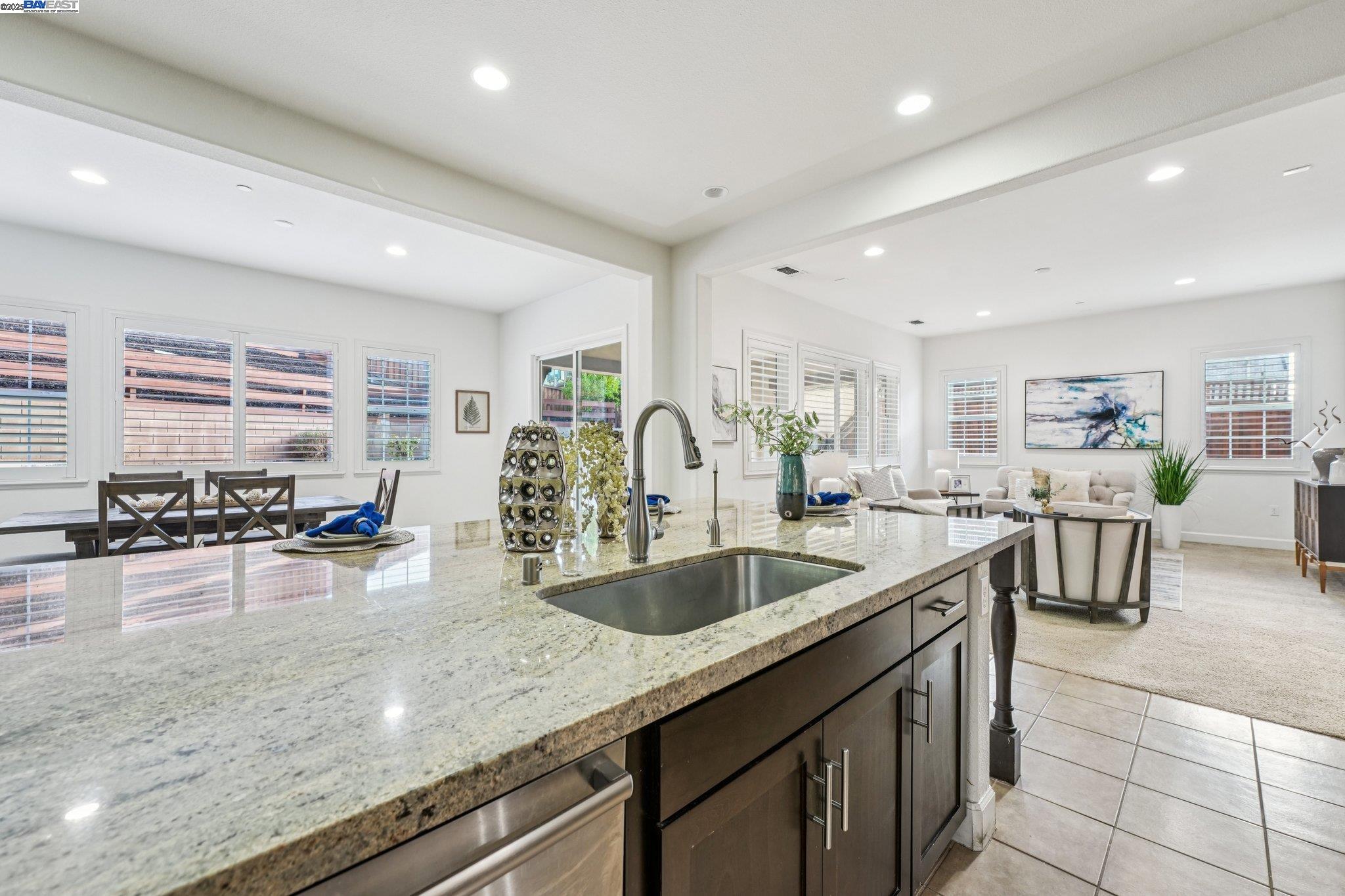 Detail Gallery Image 25 of 60 For 3898 Highpointe Ct, Dublin,  CA 94568 - 4 Beds | 4 Baths