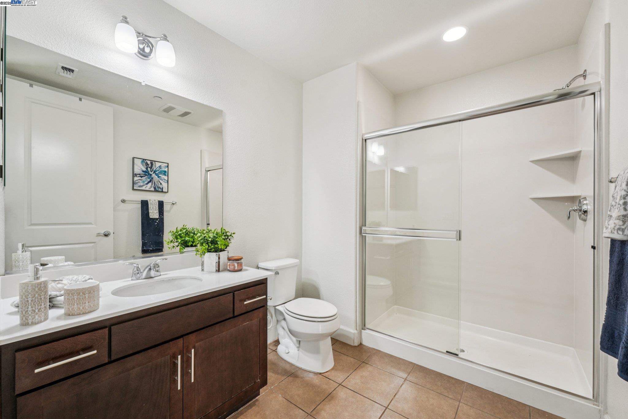 Detail Gallery Image 31 of 60 For 3898 Highpointe Ct, Dublin,  CA 94568 - 4 Beds | 4 Baths