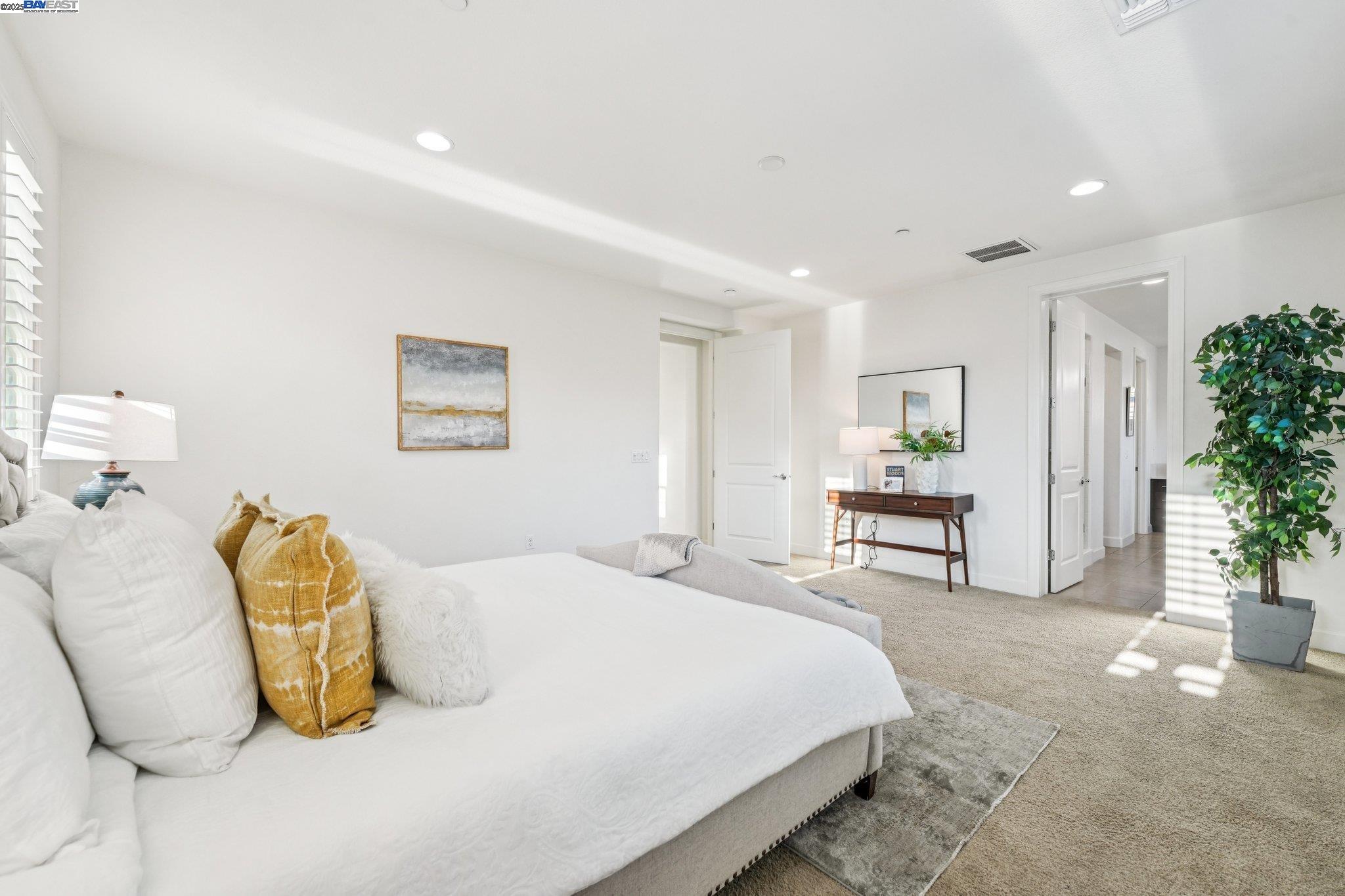 Detail Gallery Image 35 of 60 For 3898 Highpointe Ct, Dublin,  CA 94568 - 4 Beds | 4 Baths