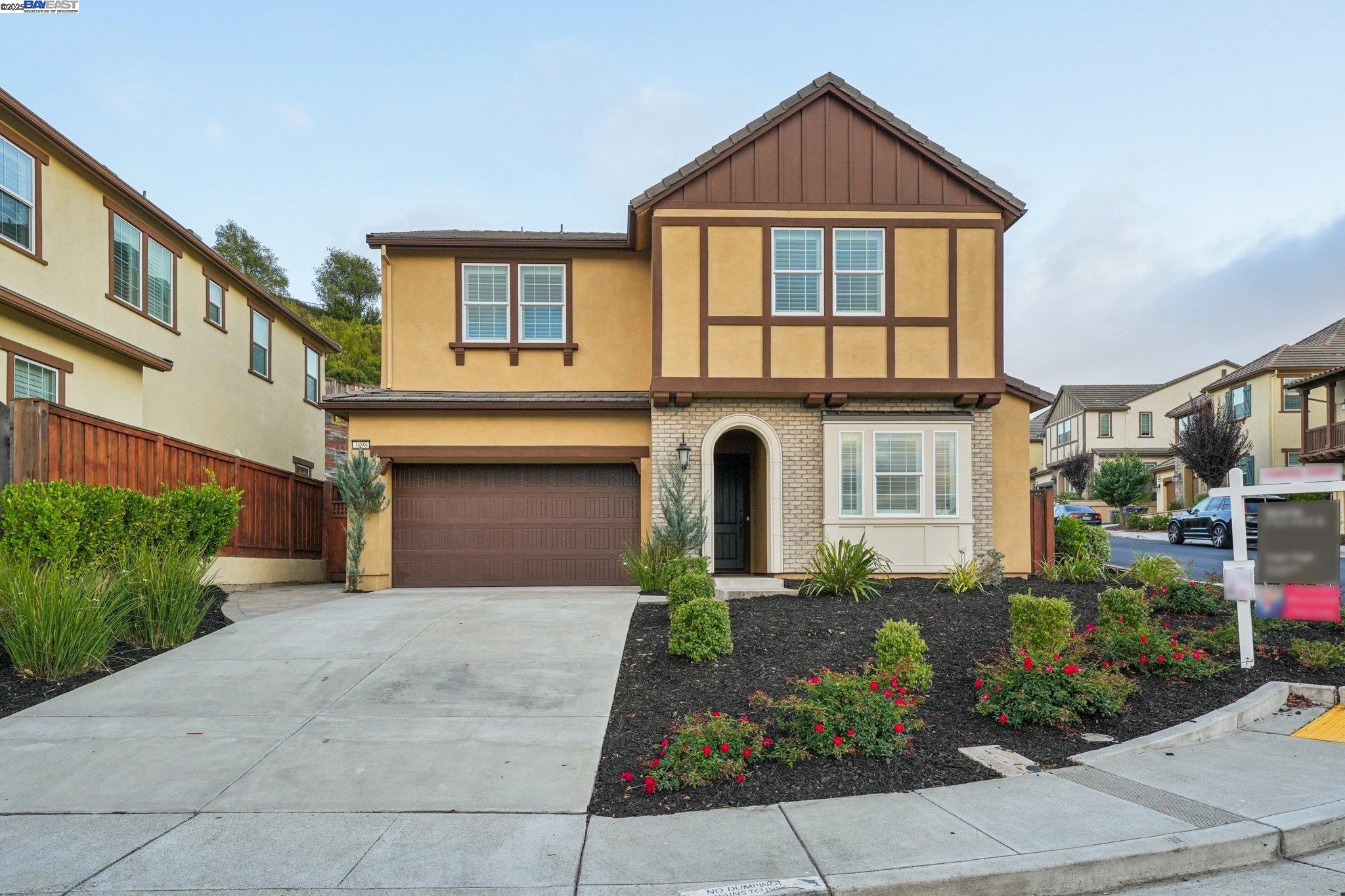 Detail Gallery Image 5 of 60 For 3898 Highpointe Ct, Dublin,  CA 94568 - 4 Beds | 4 Baths