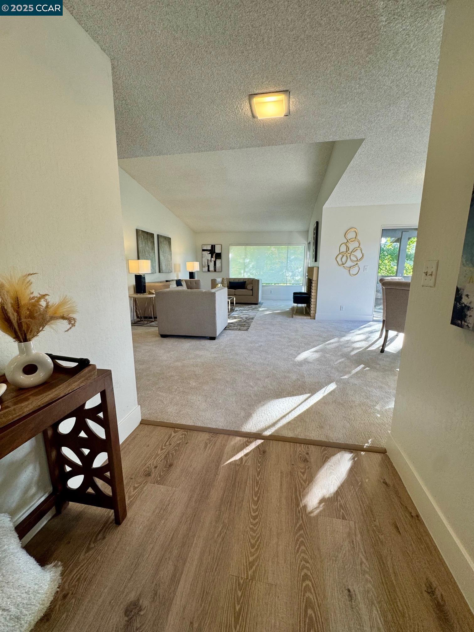 Photo #2: 41109838 Listing 