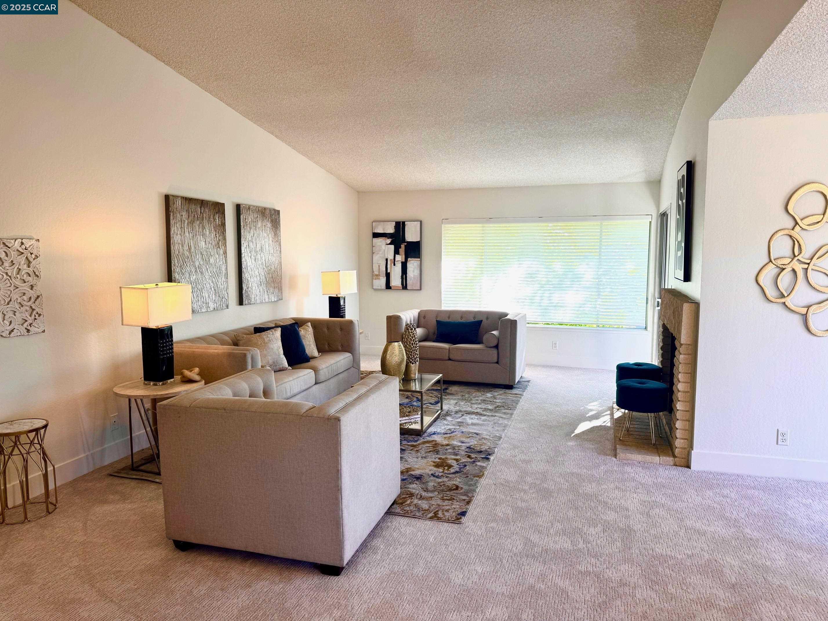 Photo #3: 41109838 Listing 