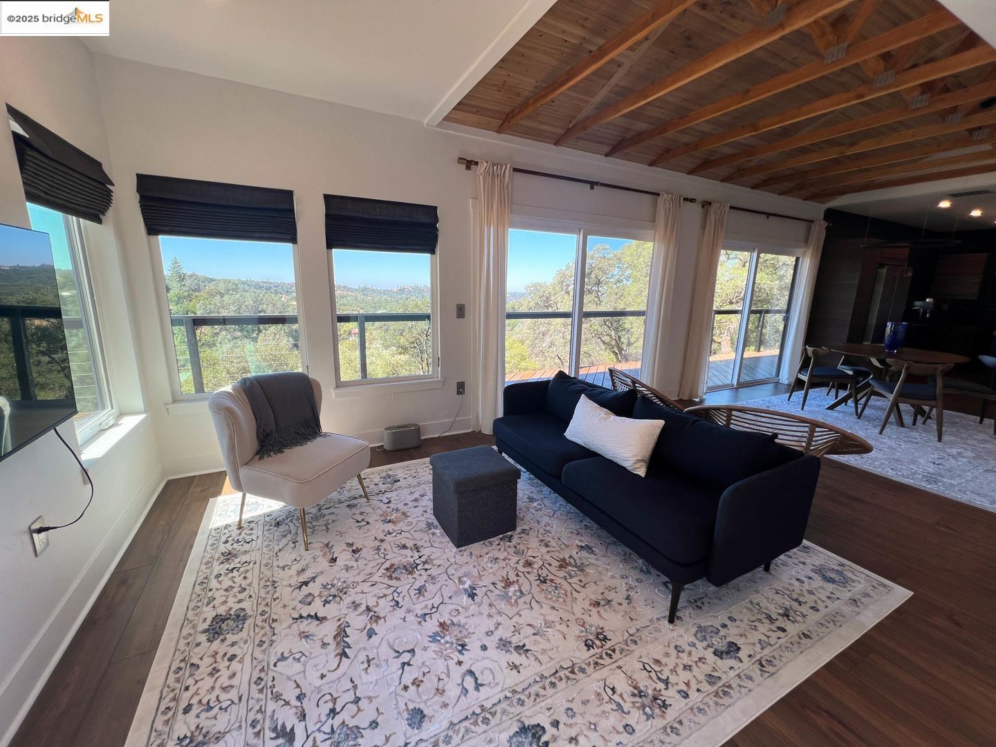 Detail Gallery Image 12 of 38 For 110 Duncan Hill Rd, Auburn,  CA 95603 - 3 Beds | 2/1 Baths