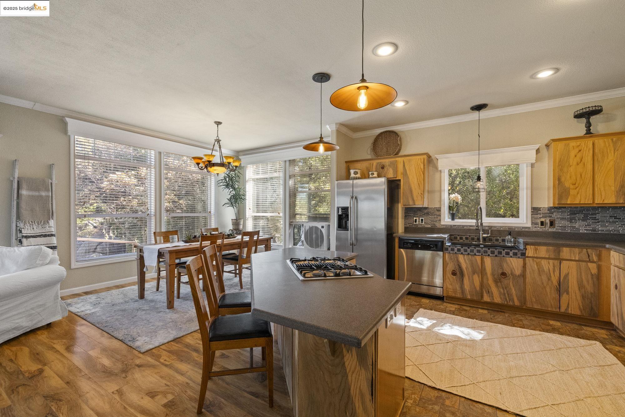 Detail Gallery Image 19 of 44 For 22389 Parrotts Ferry 1, Sonora,  CA 95370 - 3 Beds | 2 Baths
