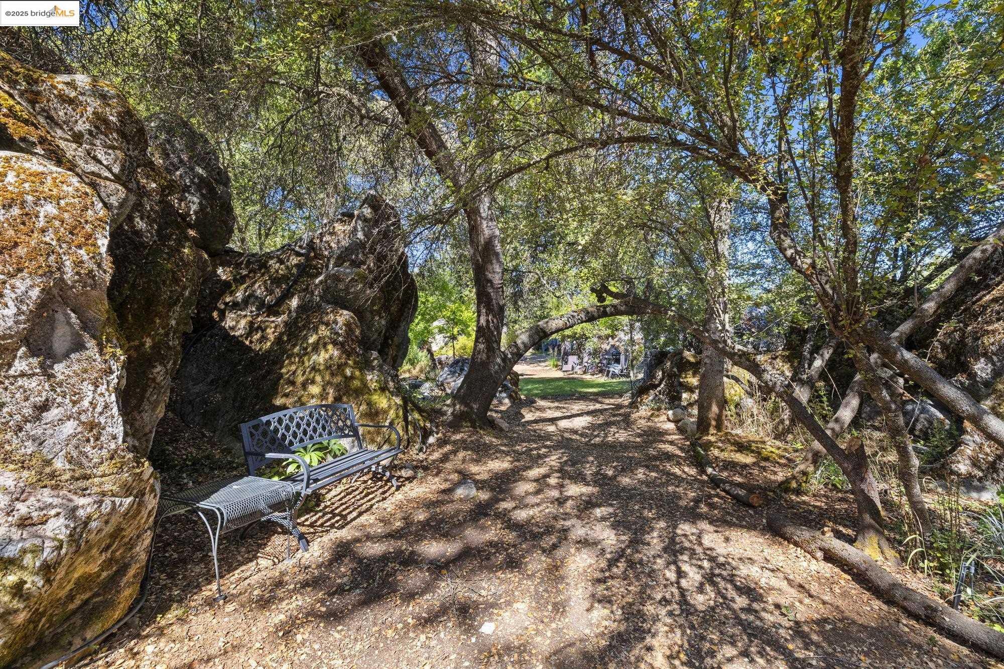 Detail Gallery Image 3 of 44 For 22389 Parrotts Ferry 1, Sonora,  CA 95370 - 3 Beds | 2 Baths