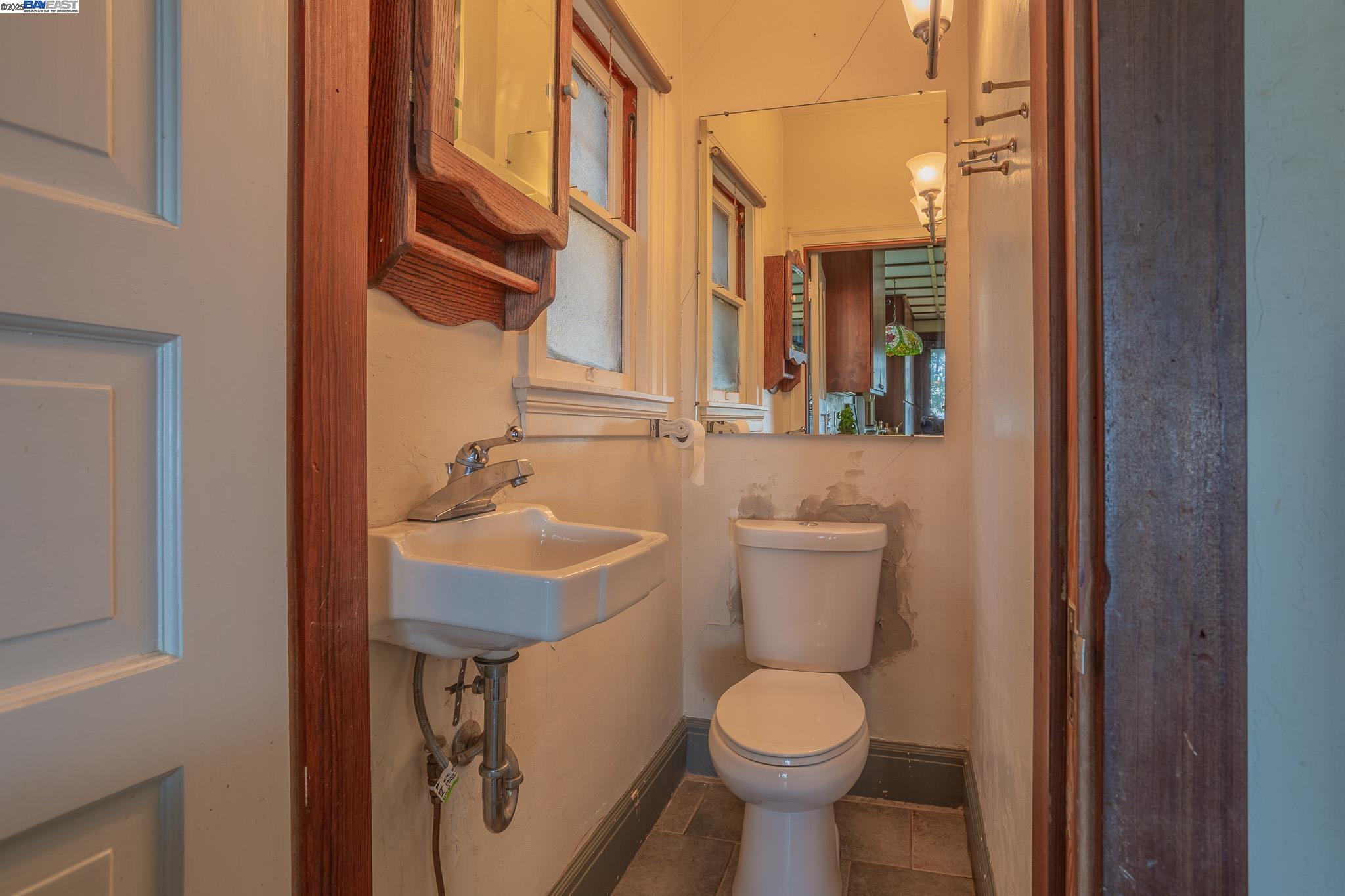 Detail Gallery Image 17 of 44 For 1514 La Loma Ave, Berkeley,  CA 94708 - 4 Beds | 4 Baths