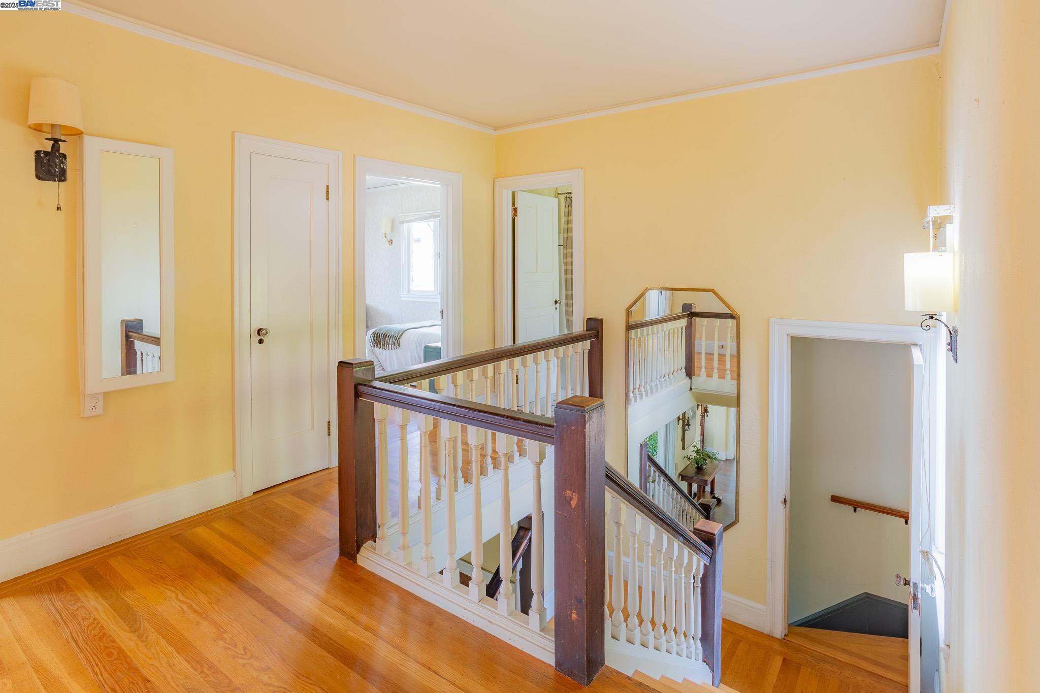 Detail Gallery Image 20 of 44 For 1514 La Loma Ave, Berkeley,  CA 94708 - 4 Beds | 4 Baths