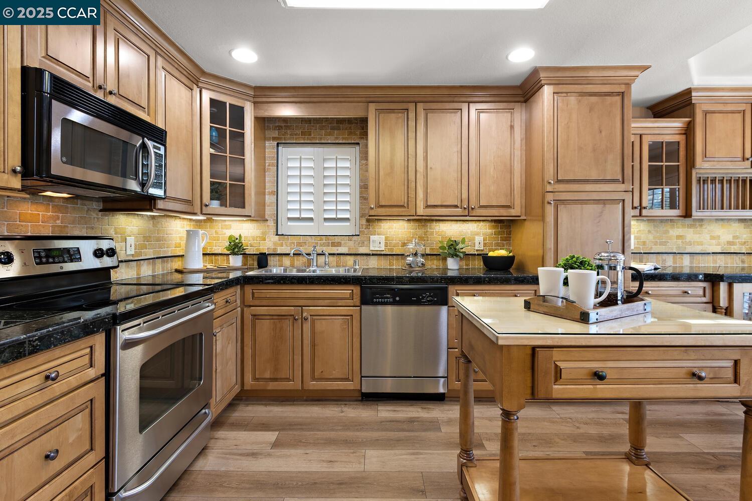 Photo #6: 41109845 Listing 
