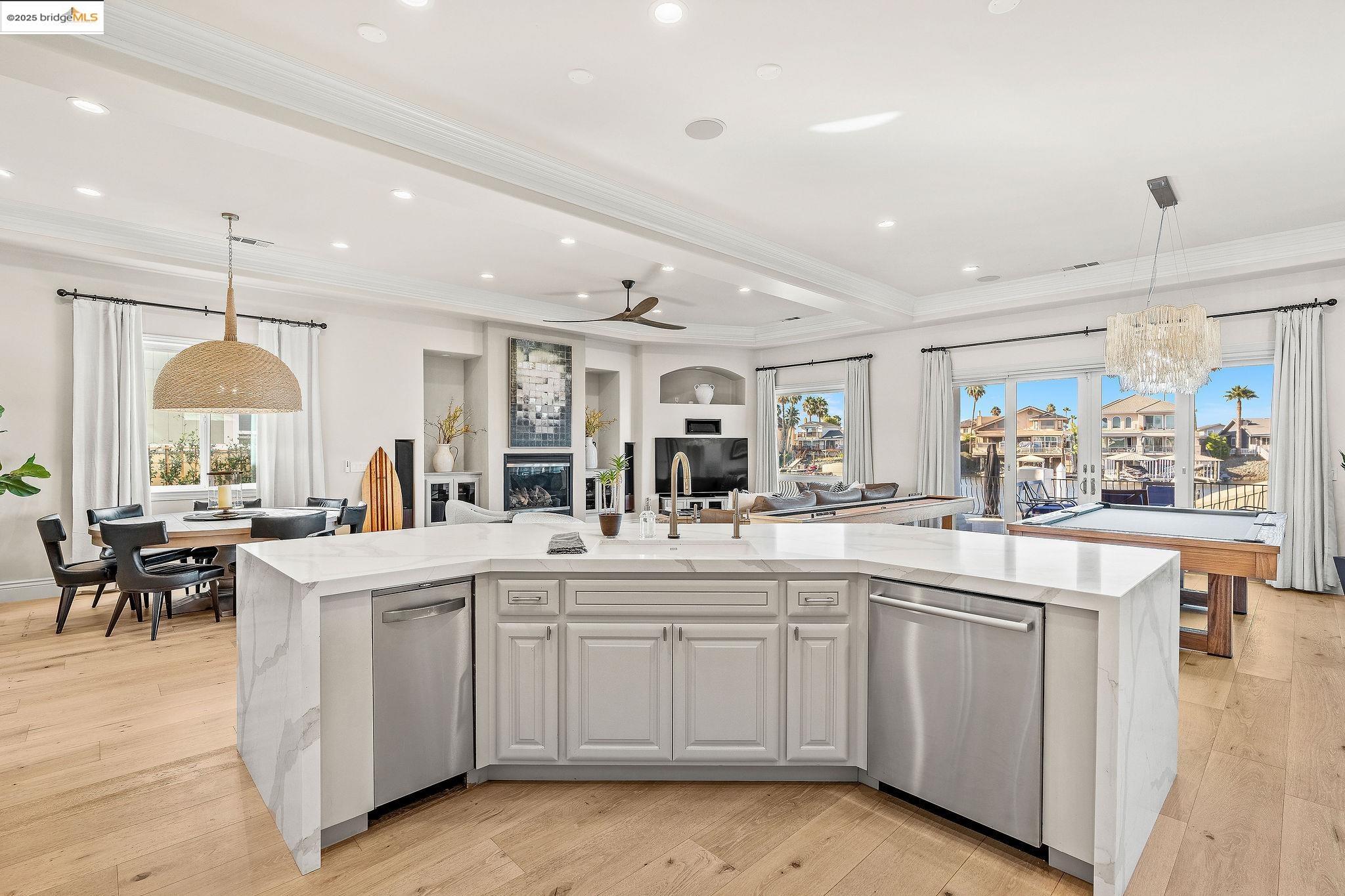 Detail Gallery Image 11 of 48 For 5055 Cabrillo Pt, Discovery Bay,  CA 94505 - 5 Beds | 5/1 Baths