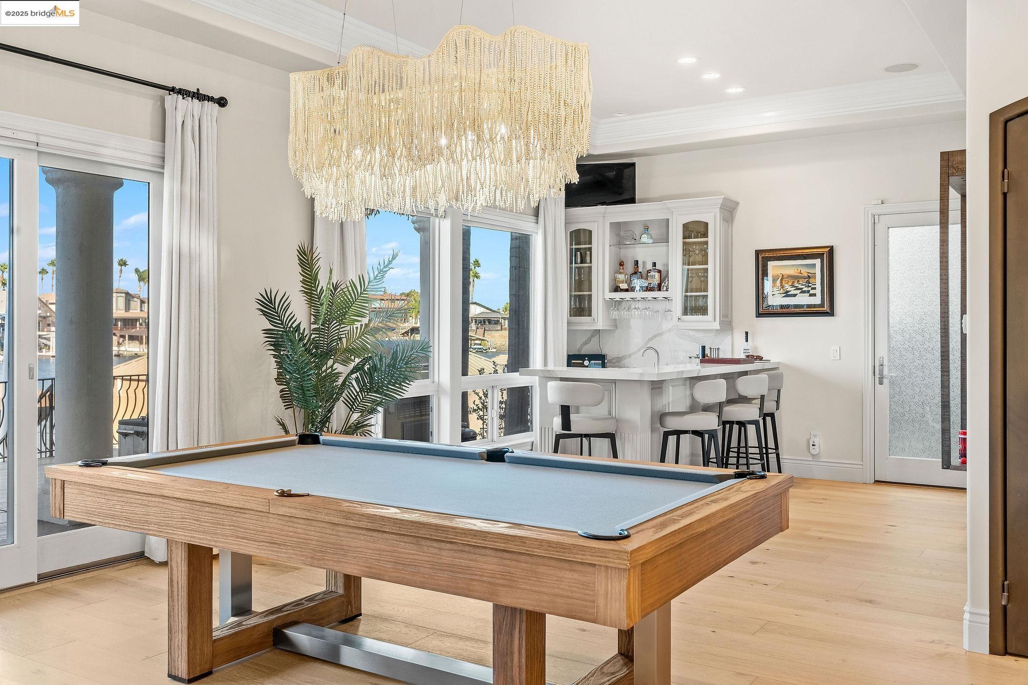Detail Gallery Image 13 of 48 For 5055 Cabrillo Pt, Discovery Bay,  CA 94505 - 5 Beds | 5/1 Baths