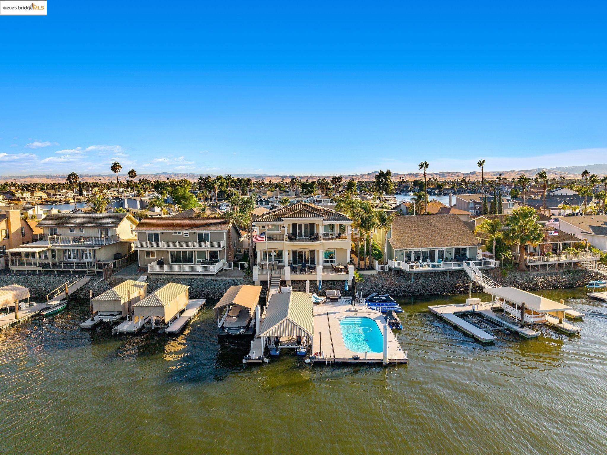 Detail Gallery Image 43 of 48 For 5055 Cabrillo Pt, Discovery Bay,  CA 94505 - 5 Beds | 5/1 Baths