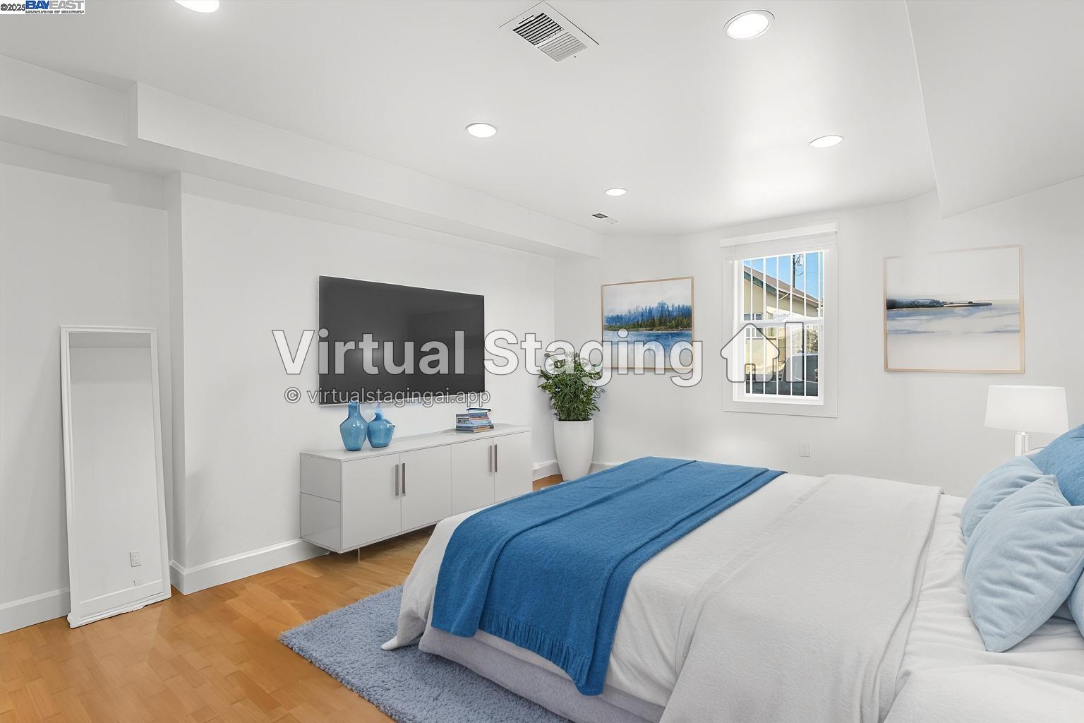 Detail Gallery Image 16 of 30 For 1539 International Blvd, Oakland,  CA 94606 - 4 Beds | 3 Baths