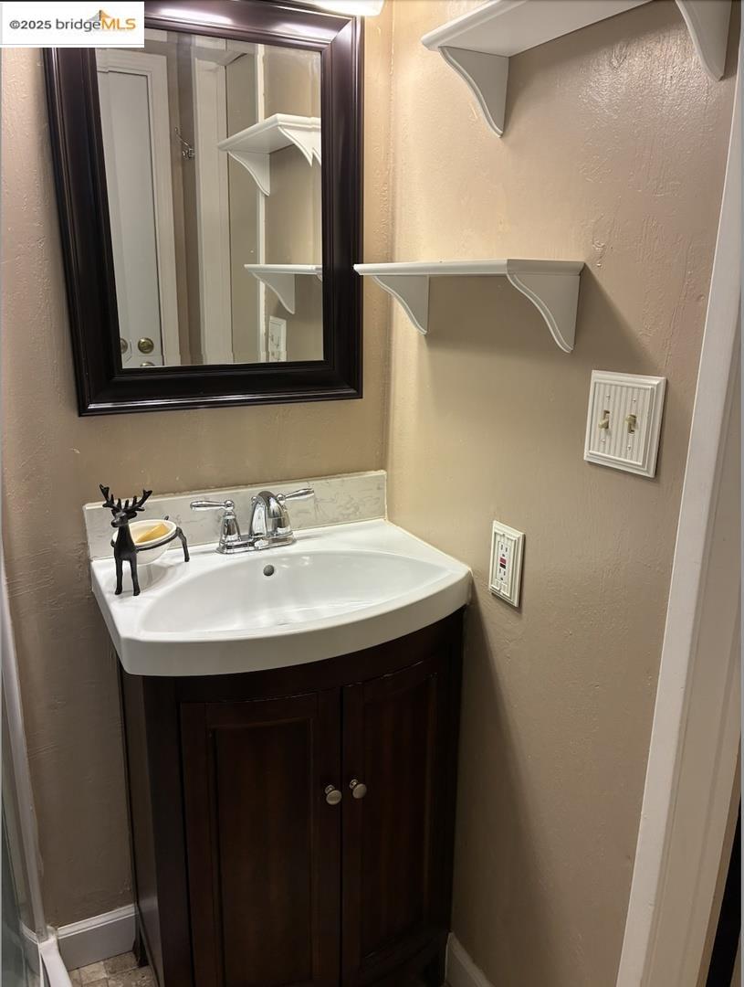 Detail Gallery Image 22 of 32 For 23971 Pine Lake Dr, Twain Harte,  CA 95383 - 2 Beds | 2 Baths