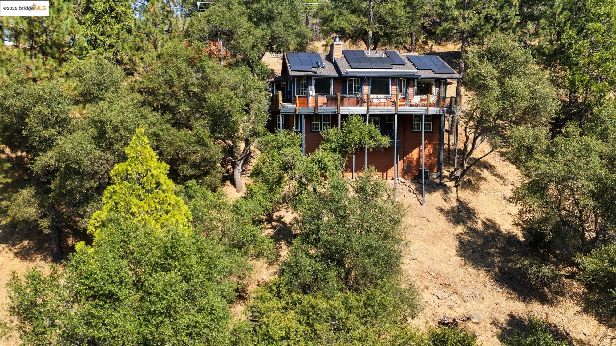Detail Gallery Image 2 of 57 For 20162 Pine Mountain Dr, Groveland,  CA 95321-000 - 4 Beds | 3/1 Baths