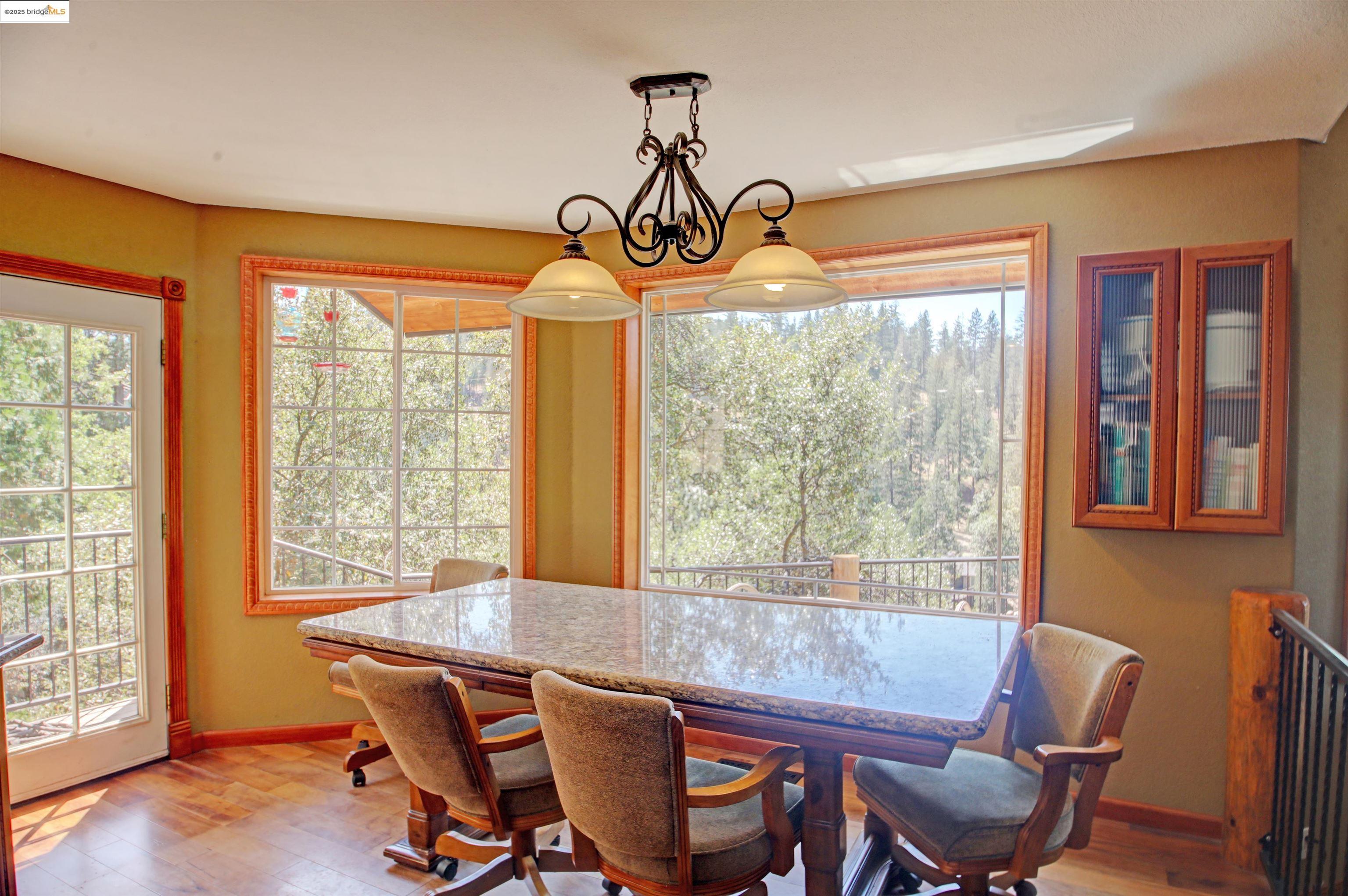 Detail Gallery Image 16 of 57 For 20162 Pine Mountain Dr, Groveland,  CA 95321-000 - 4 Beds | 3/1 Baths