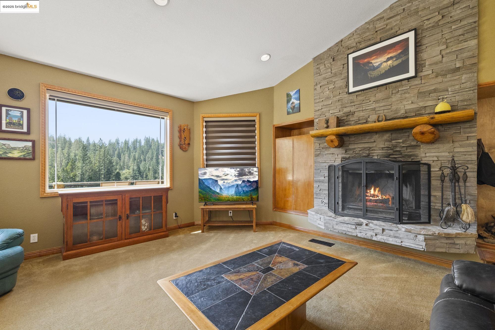 Detail Gallery Image 21 of 57 For 20162 Pine Mountain Dr, Groveland,  CA 95321-000 - 4 Beds | 3/1 Baths