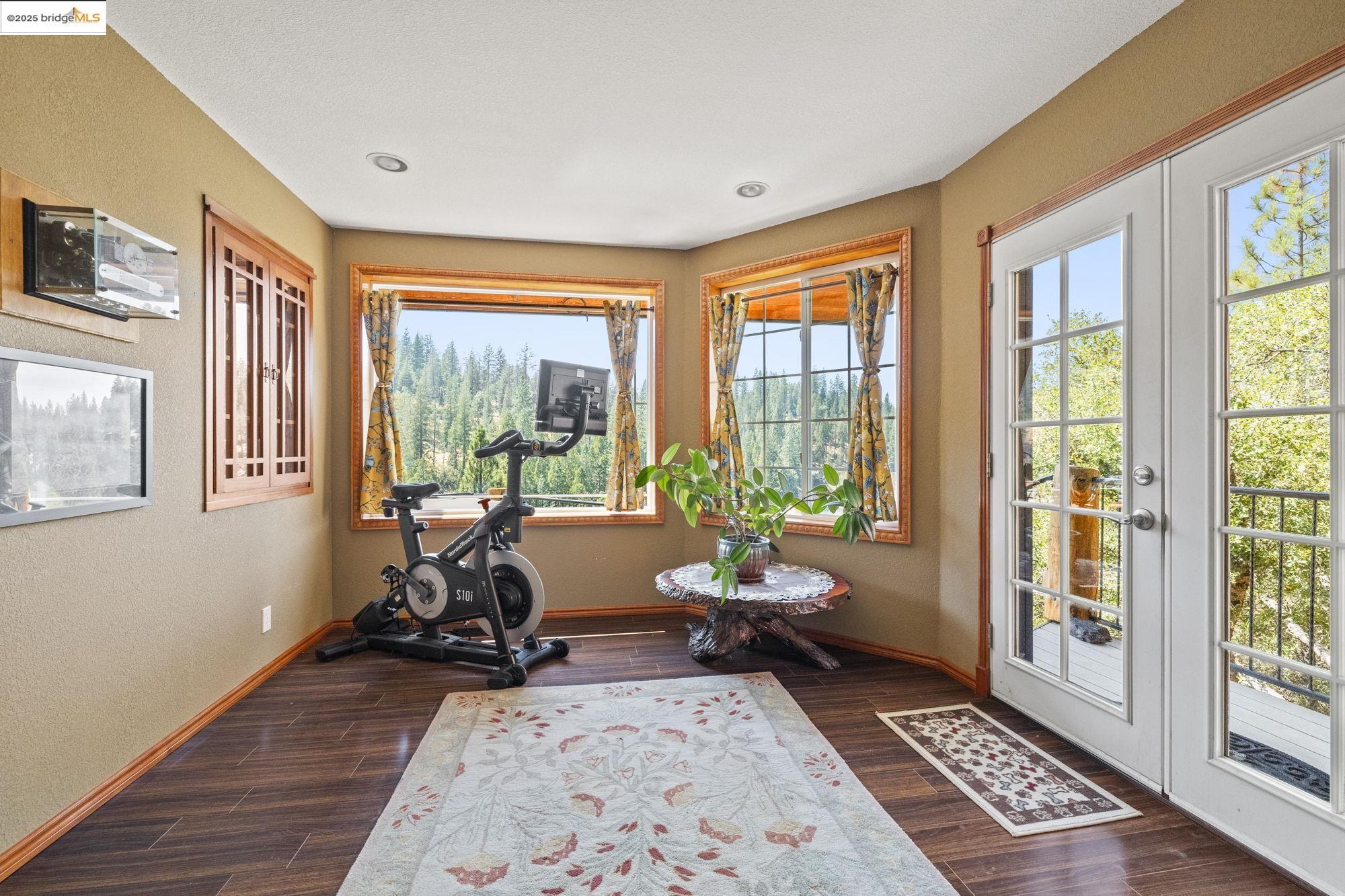 Detail Gallery Image 26 of 57 For 20162 Pine Mountain Dr, Groveland,  CA 95321-000 - 4 Beds | 3/1 Baths
