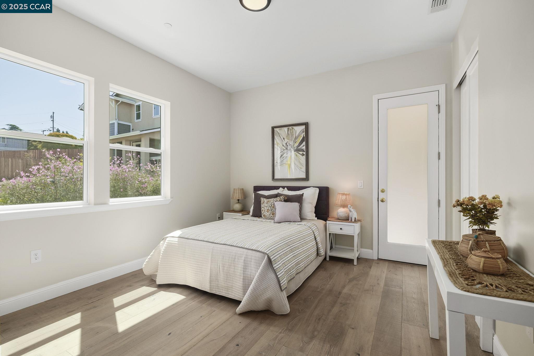 Detail Gallery Image 13 of 31 For 208 Valley View Pl, El Sobrante,  CA 94803 - 4 Beds | 3 Baths