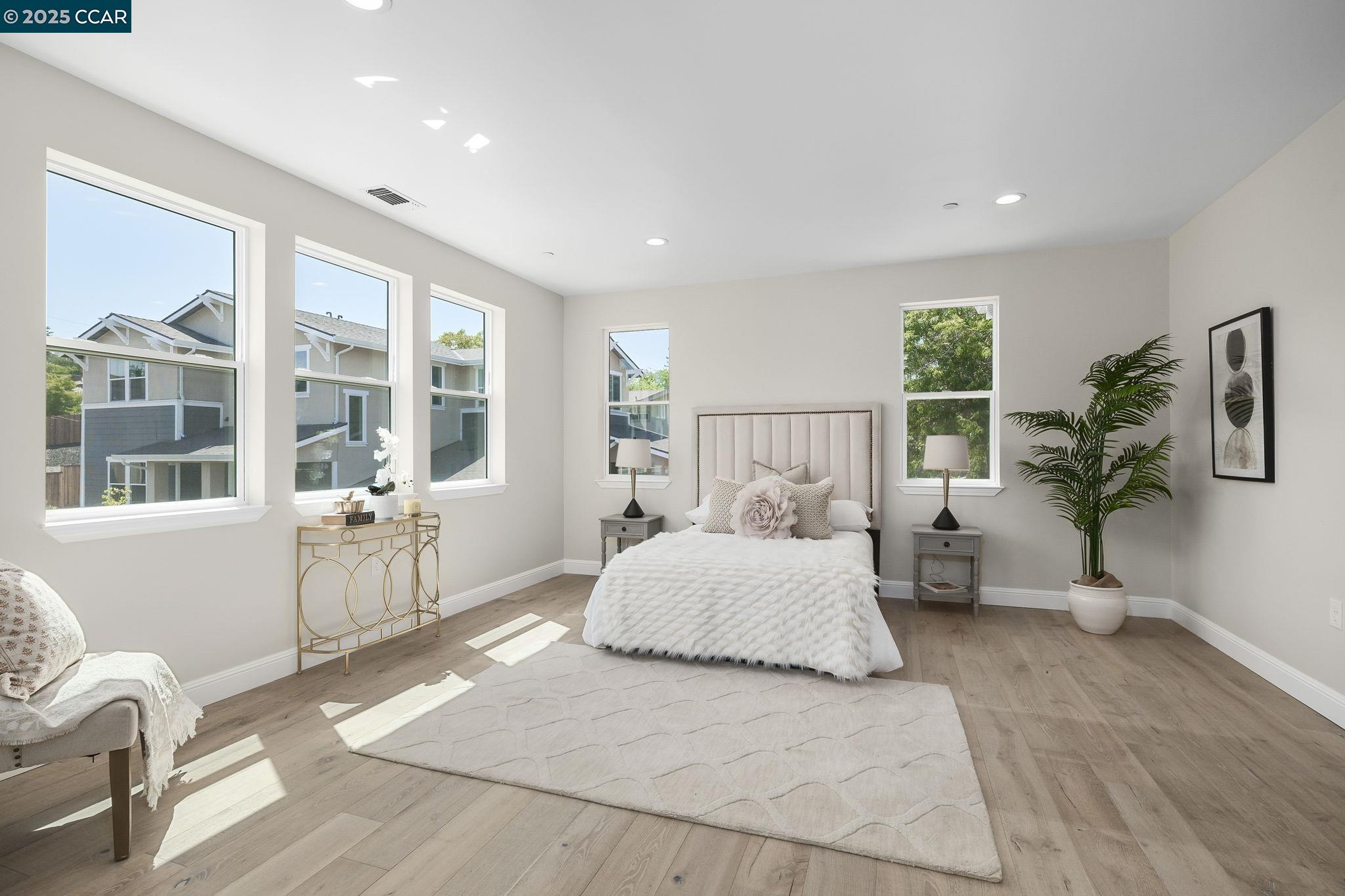 Detail Gallery Image 18 of 31 For 208 Valley View Pl, El Sobrante,  CA 94803 - 4 Beds | 3 Baths