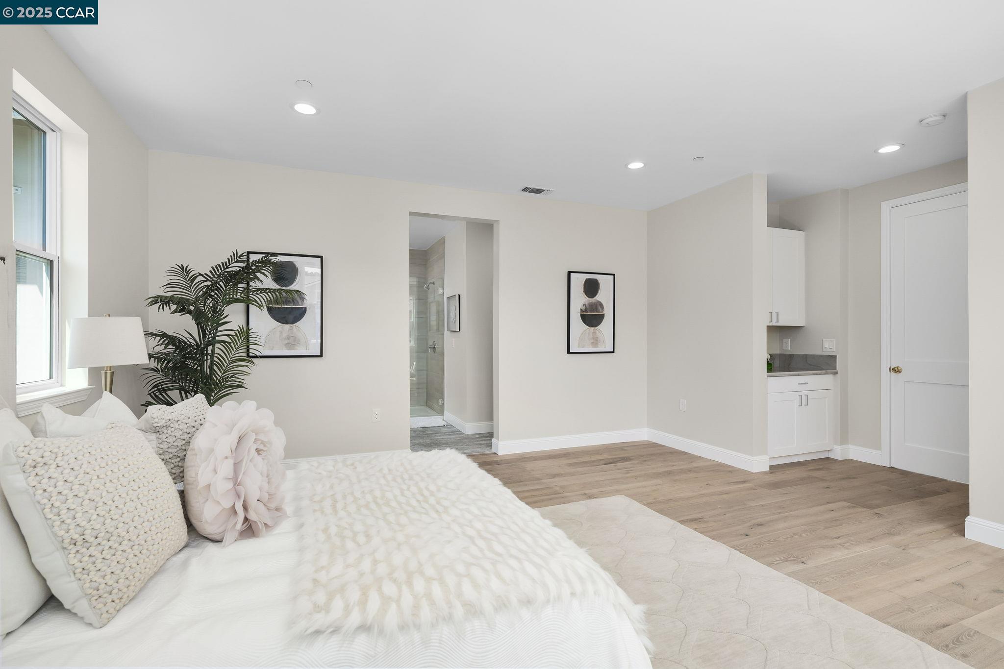 Detail Gallery Image 19 of 31 For 208 Valley View Pl, El Sobrante,  CA 94803 - 4 Beds | 3 Baths