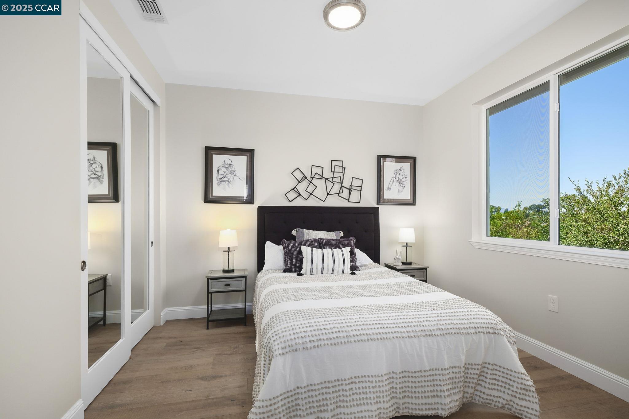 Detail Gallery Image 24 of 31 For 208 Valley View Pl, El Sobrante,  CA 94803 - 4 Beds | 3 Baths