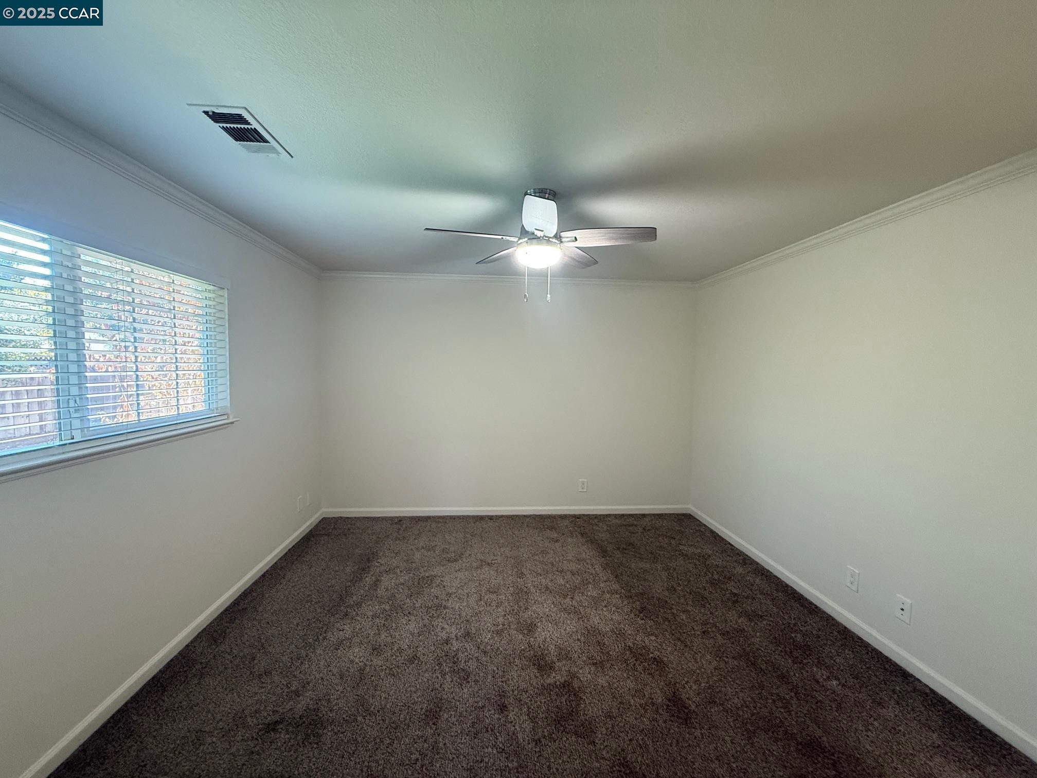 Detail Gallery Image 13 of 15 For 1049 Miranda Way, Livermore,  CA 94550 - 3 Beds | 2 Baths