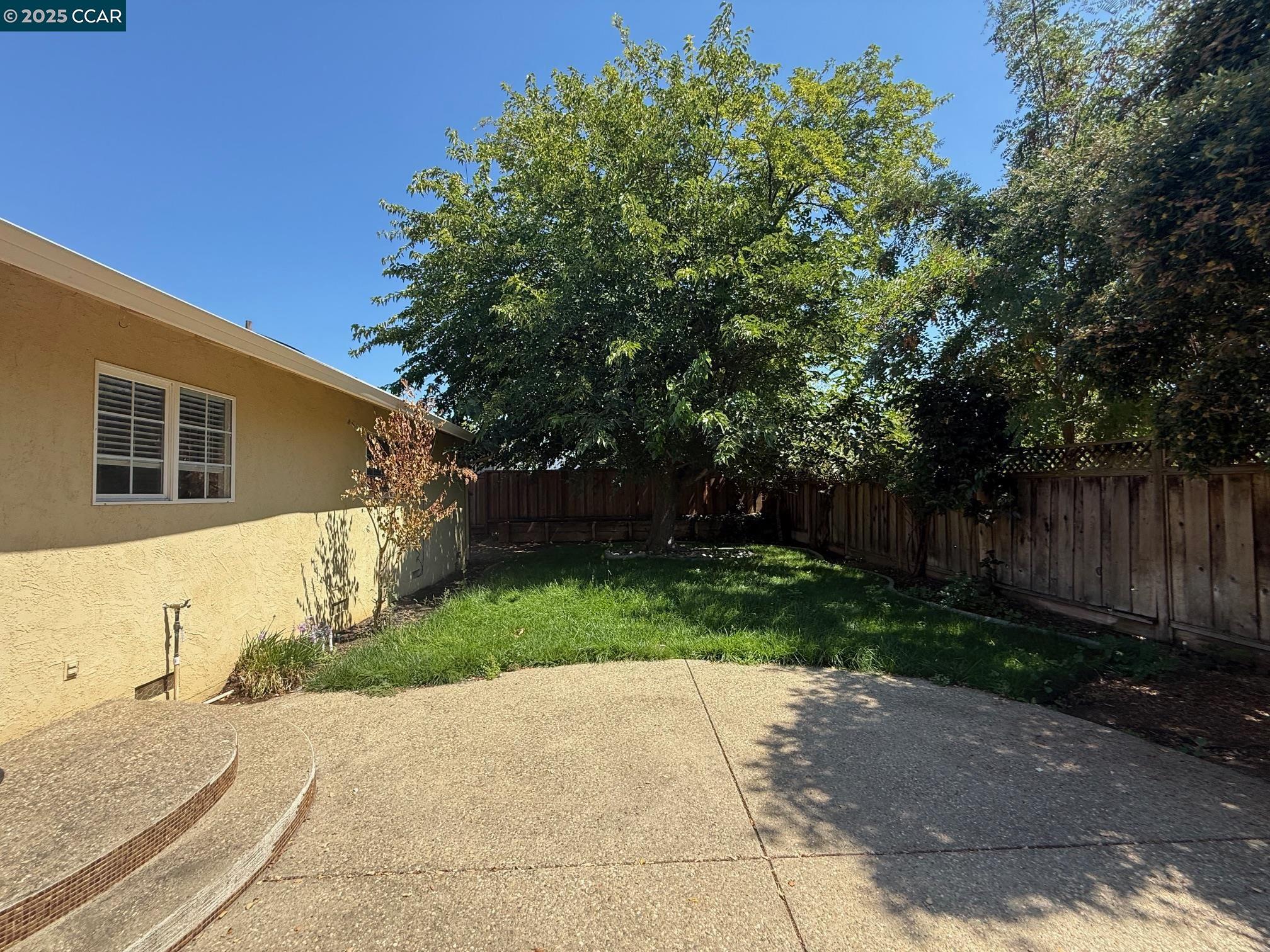 Detail Gallery Image 15 of 15 For 1049 Miranda Way, Livermore,  CA 94550 - 3 Beds | 2 Baths