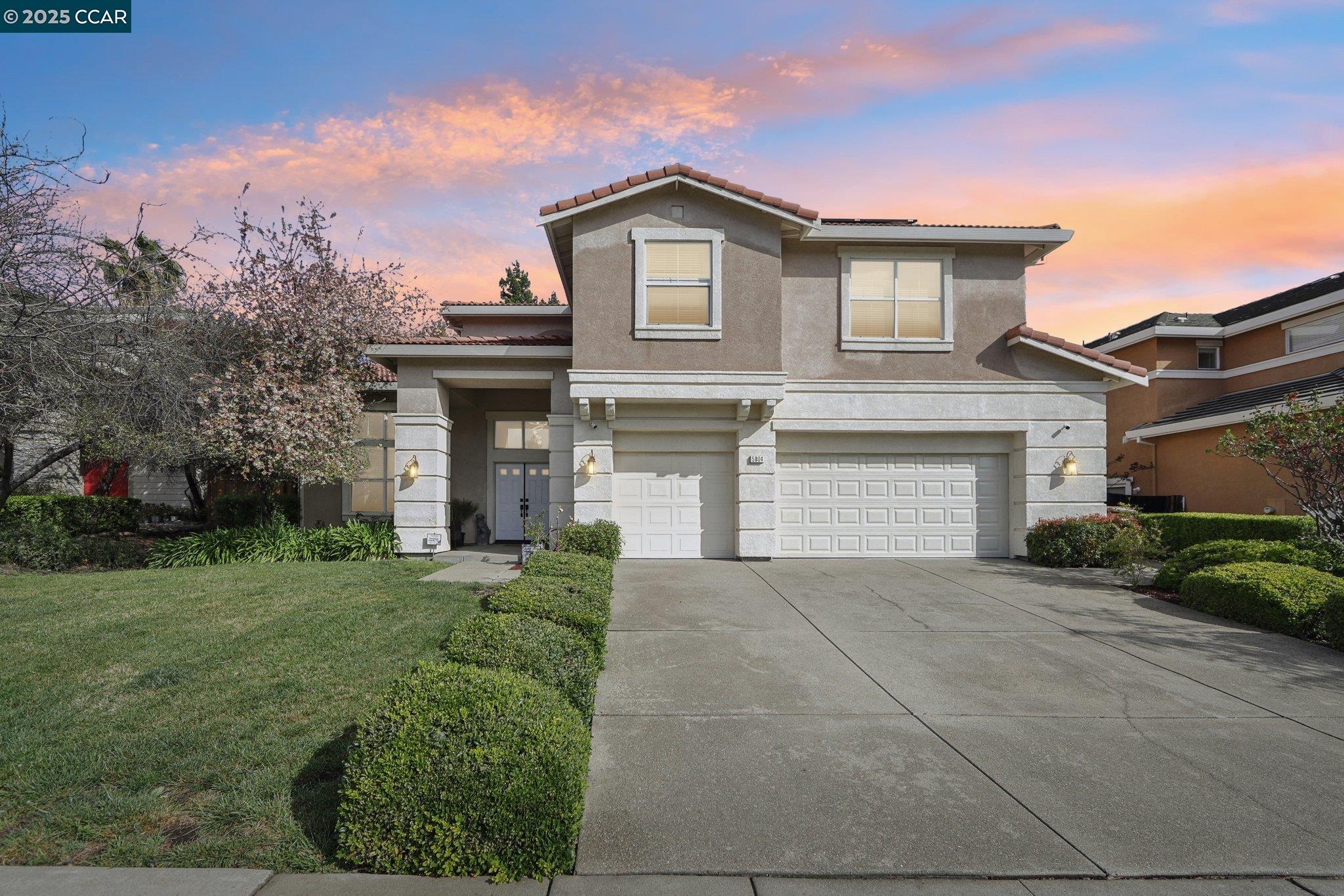 Detail Gallery Image 2 of 45 For 5004 Star Mine Way, Antioch,  CA 94531 - 5 Beds | 3 Baths