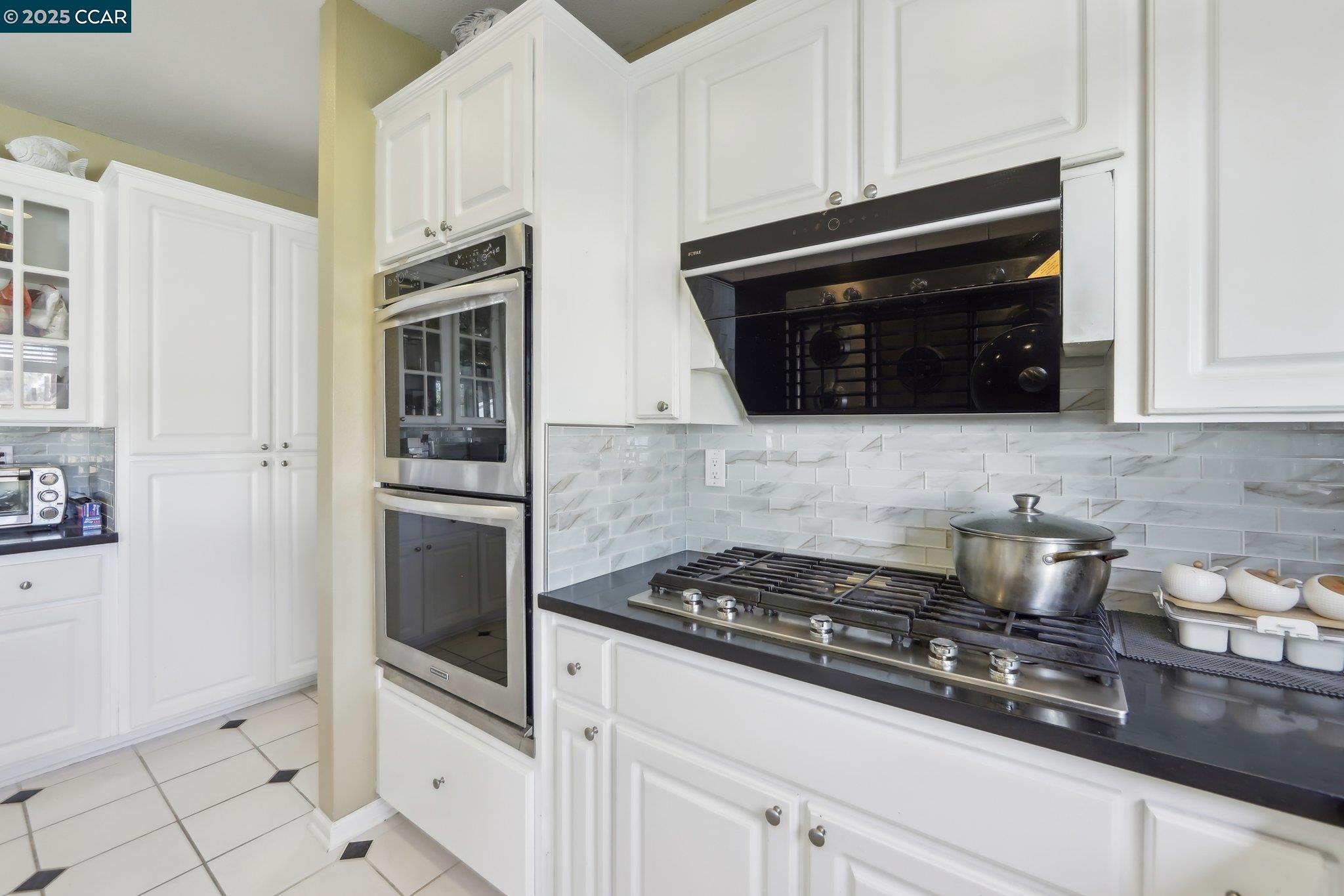 Detail Gallery Image 15 of 45 For 5004 Star Mine Way, Antioch,  CA 94531 - 5 Beds | 3 Baths