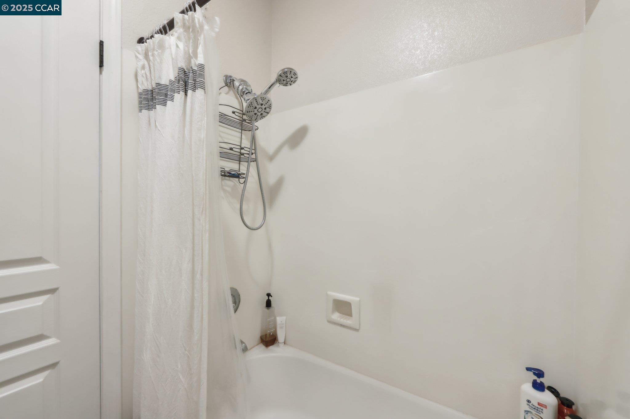 Detail Gallery Image 33 of 45 For 5004 Star Mine Way, Antioch,  CA 94531 - 5 Beds | 3 Baths